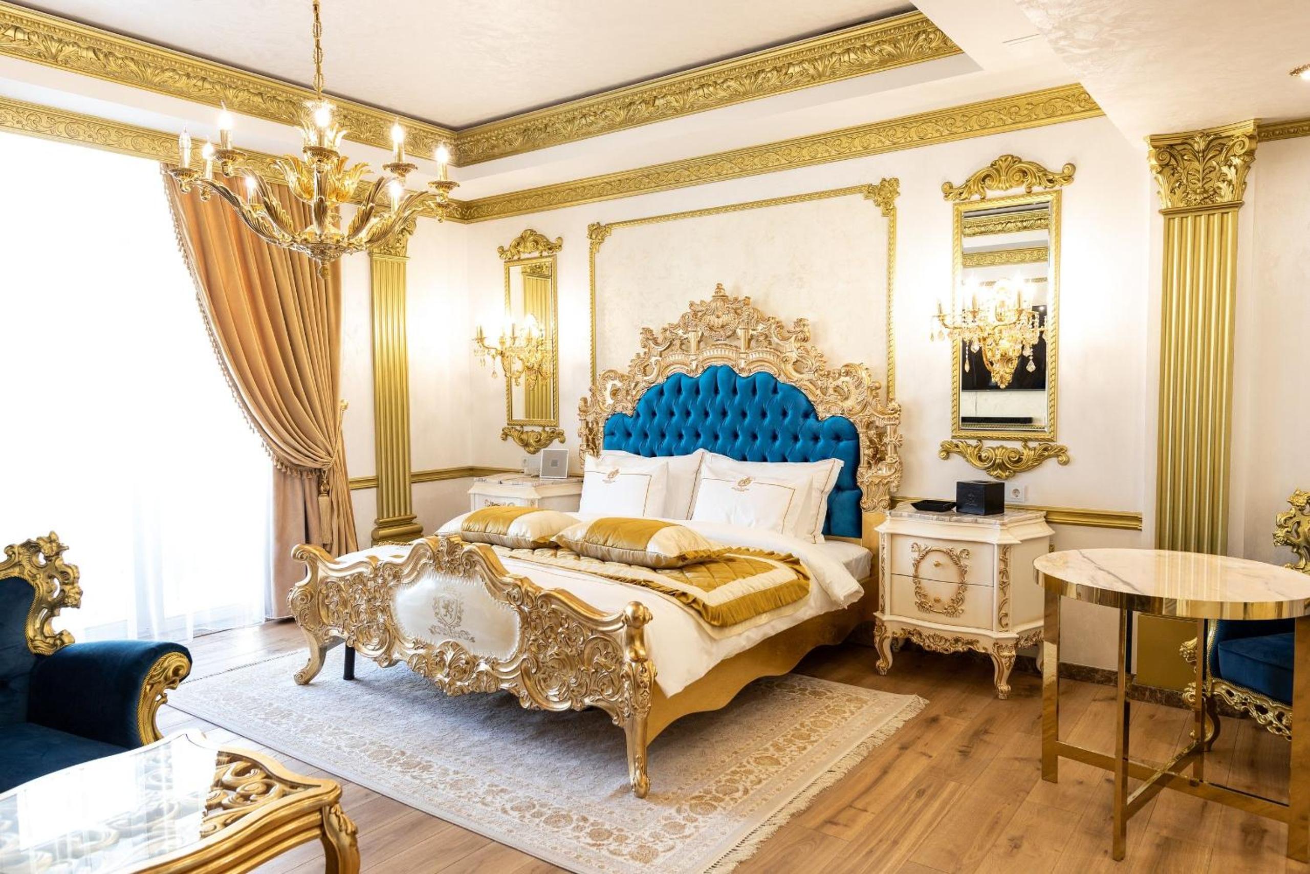 King Suite with Balcony