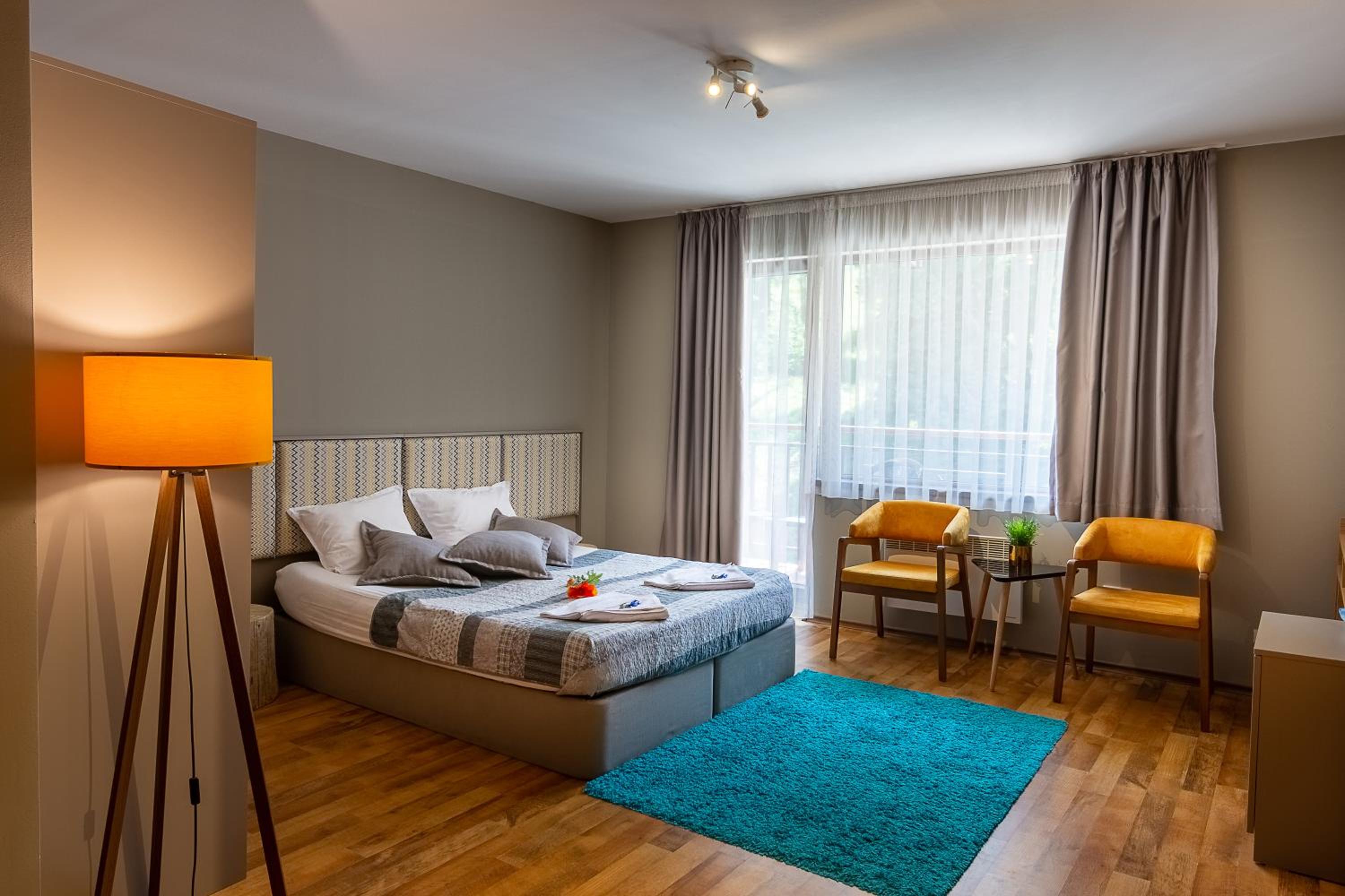 Large Double Room photo 2