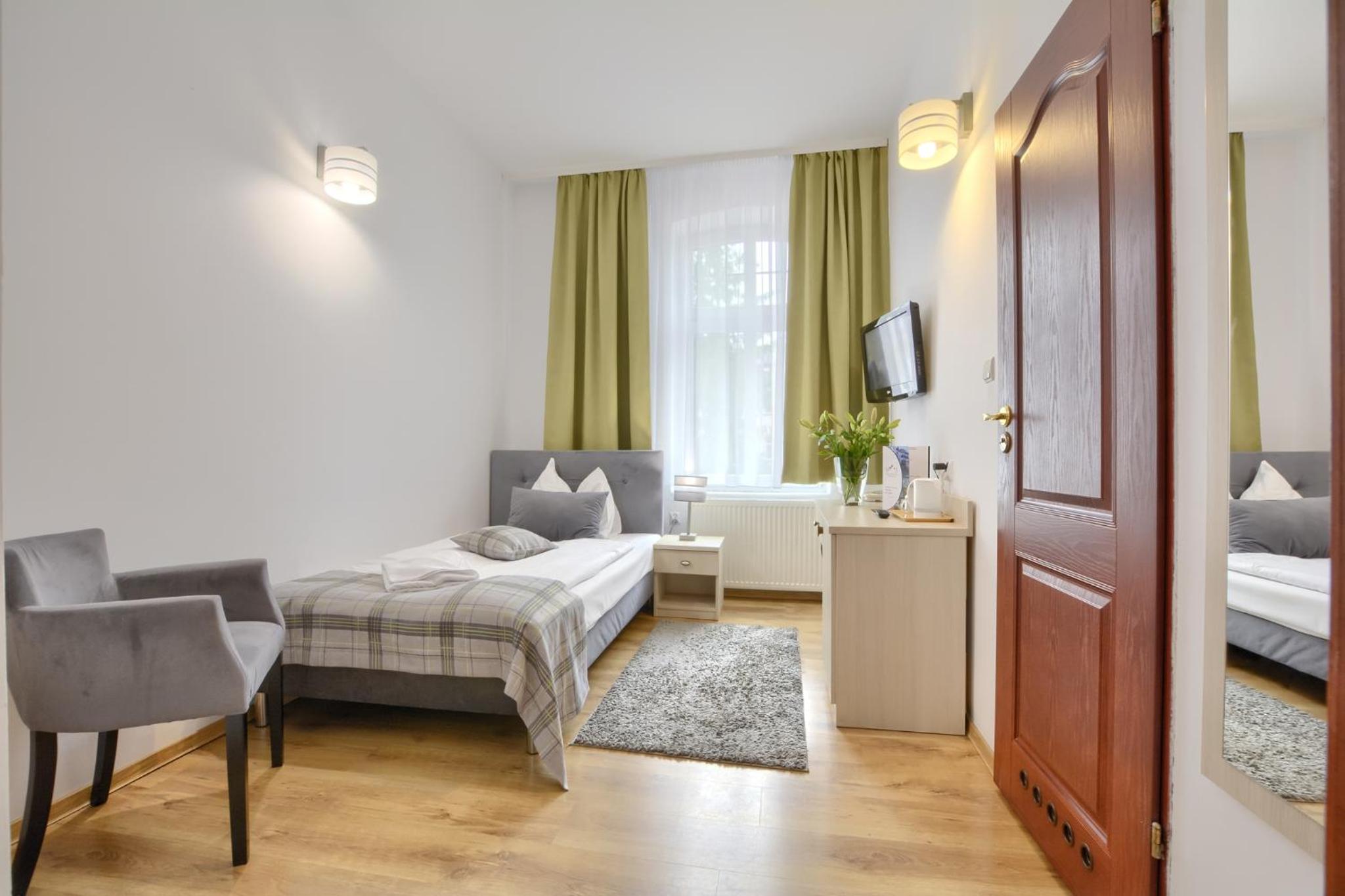 Single Room photo 1