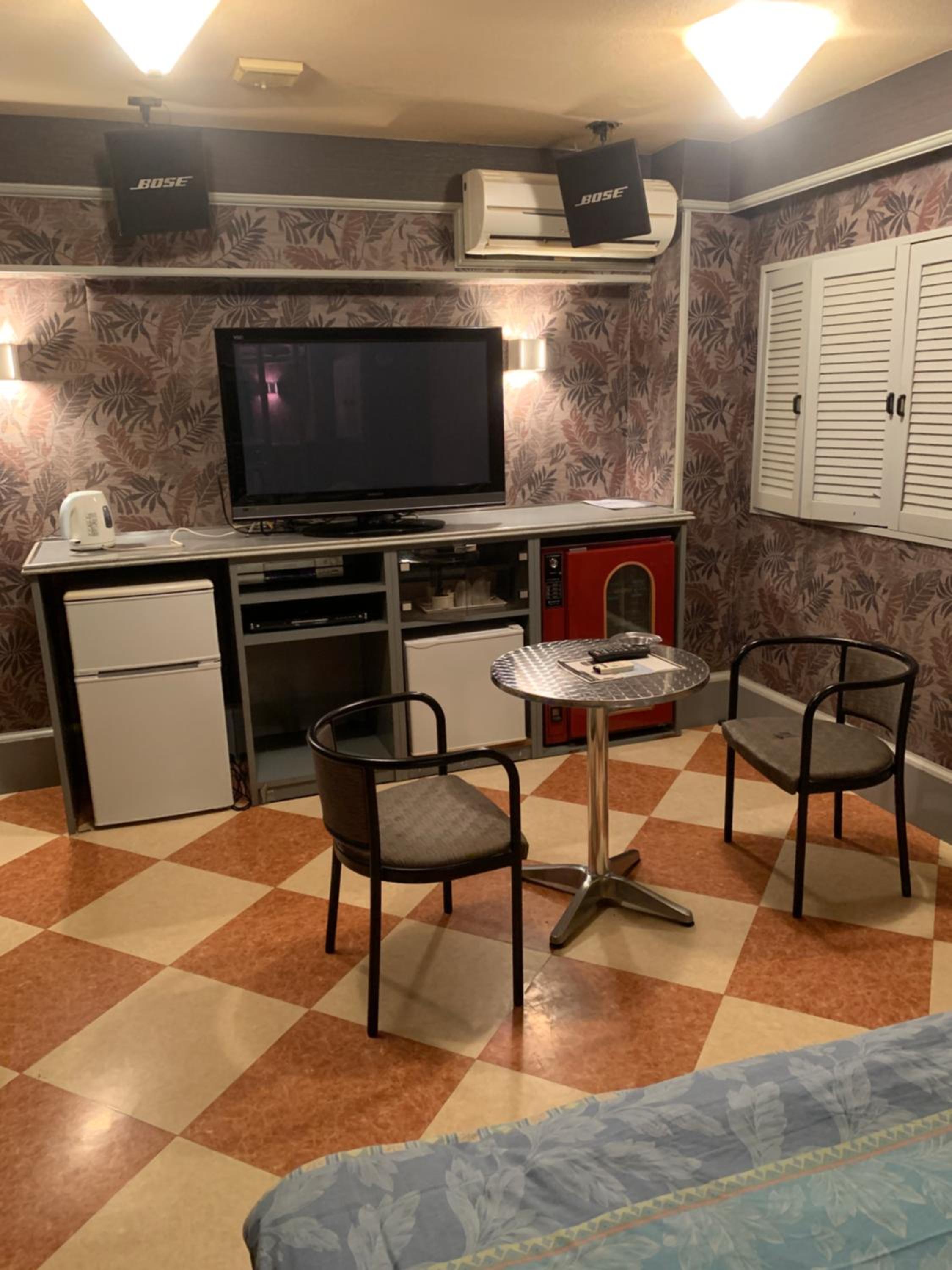 Superior Double Room with 80 Inch Projector photo 3
