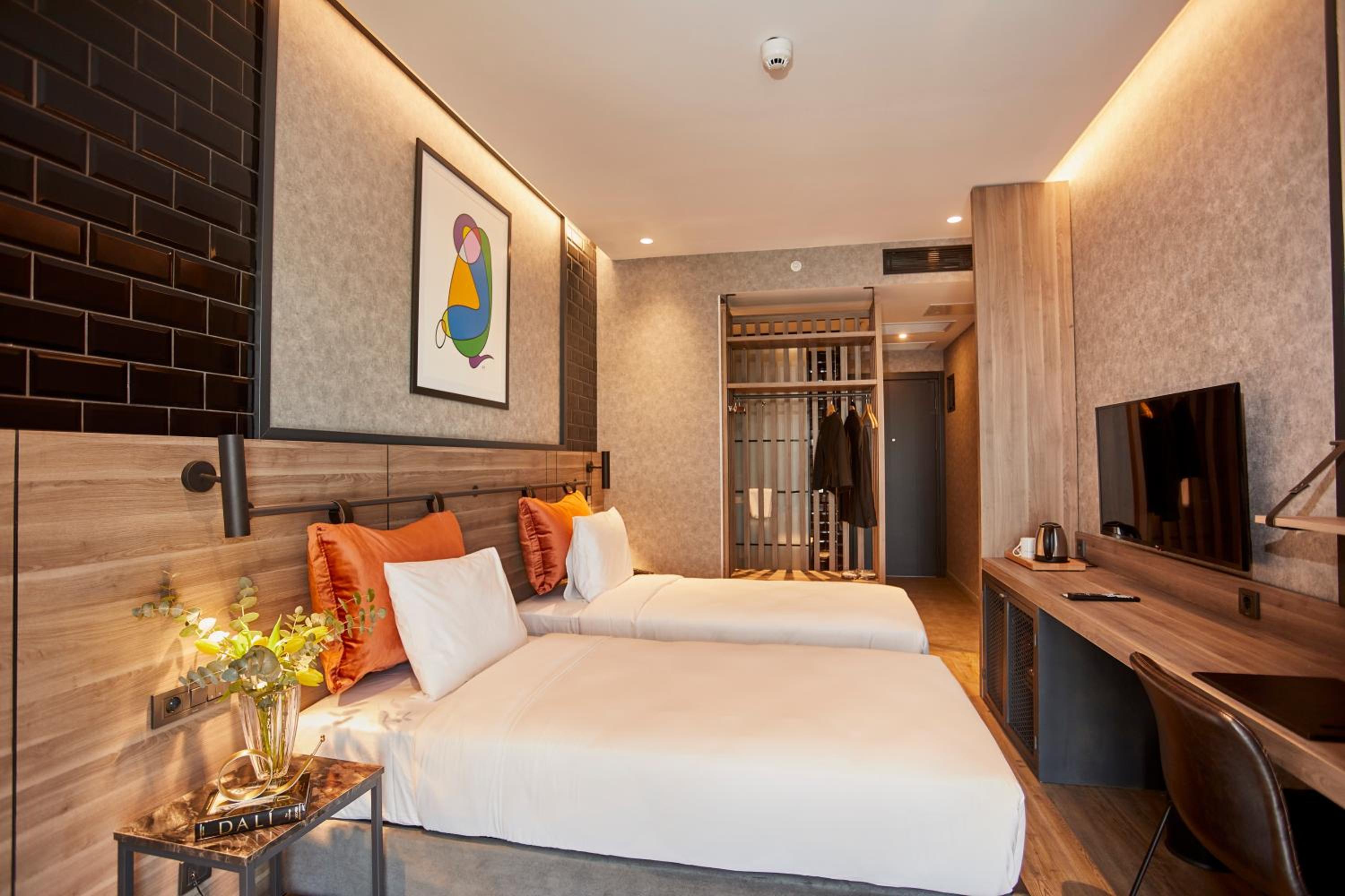 Deluxe Twin Room photo 2