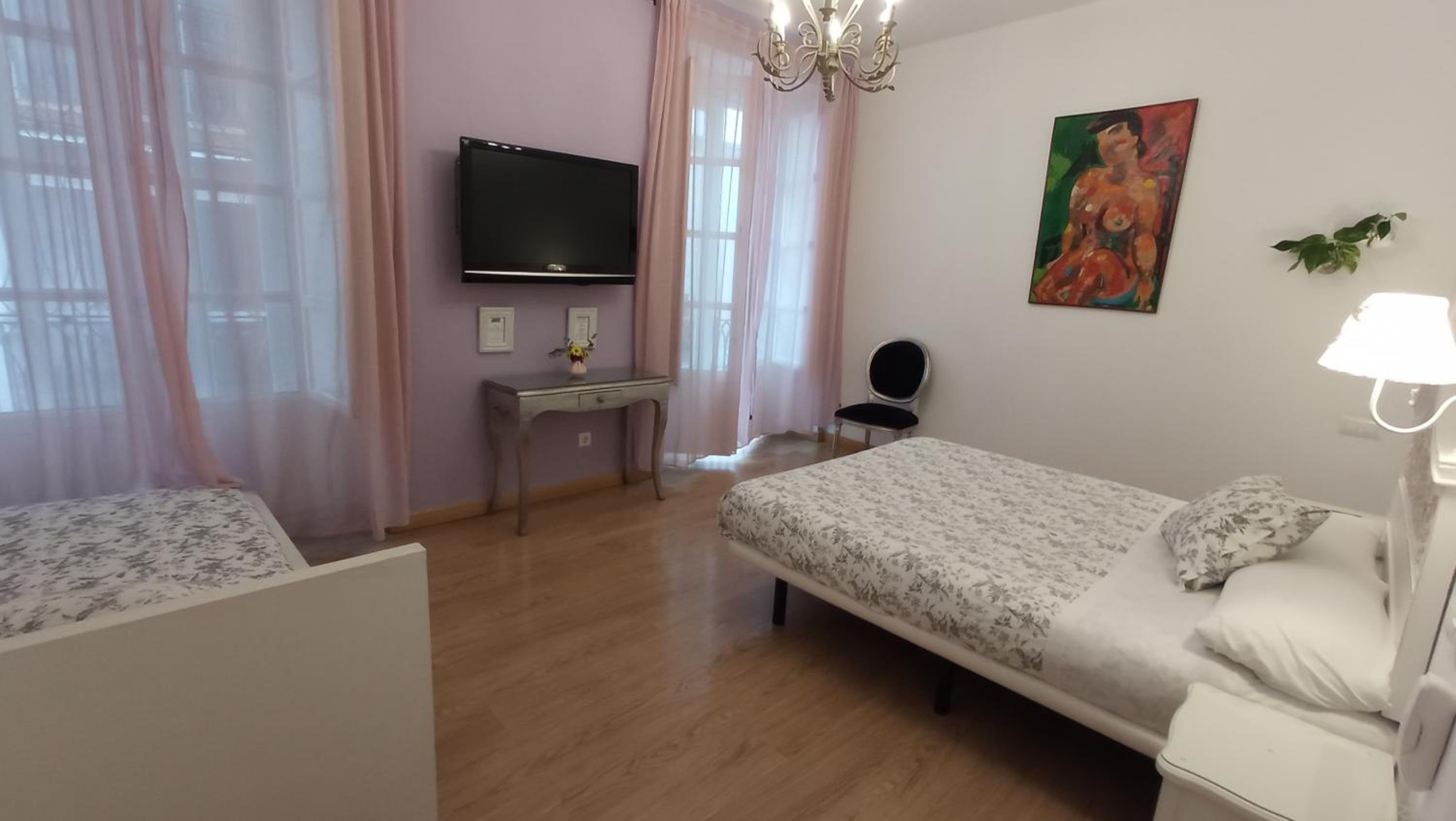 Deluxe Double Room with Extra Bed - Photo 9