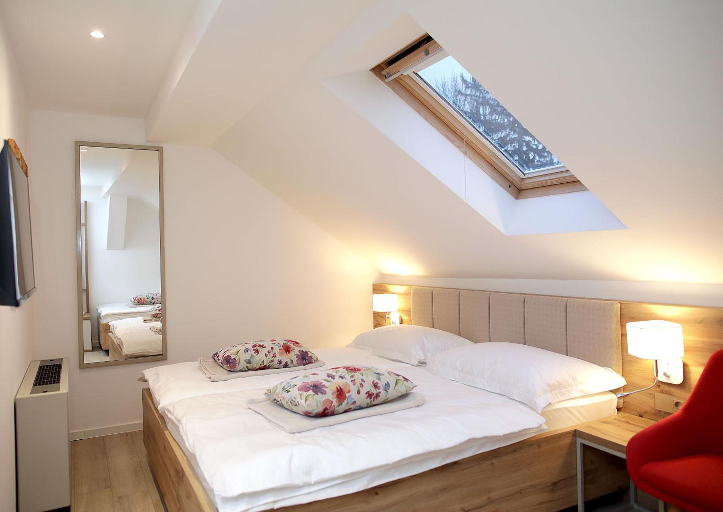 Triple Room - Photo 10