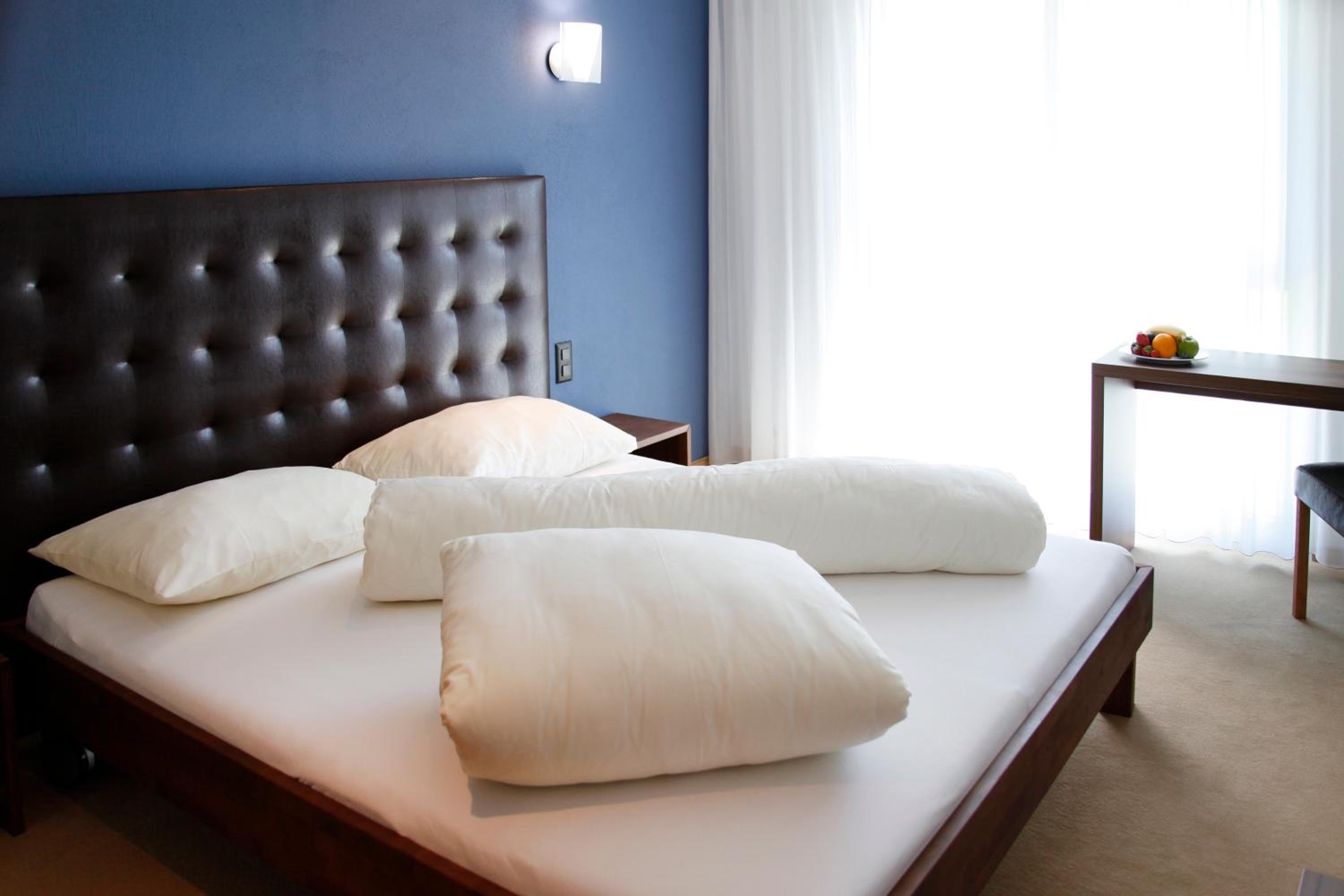 Double Room with King Size Bed - Photo 3