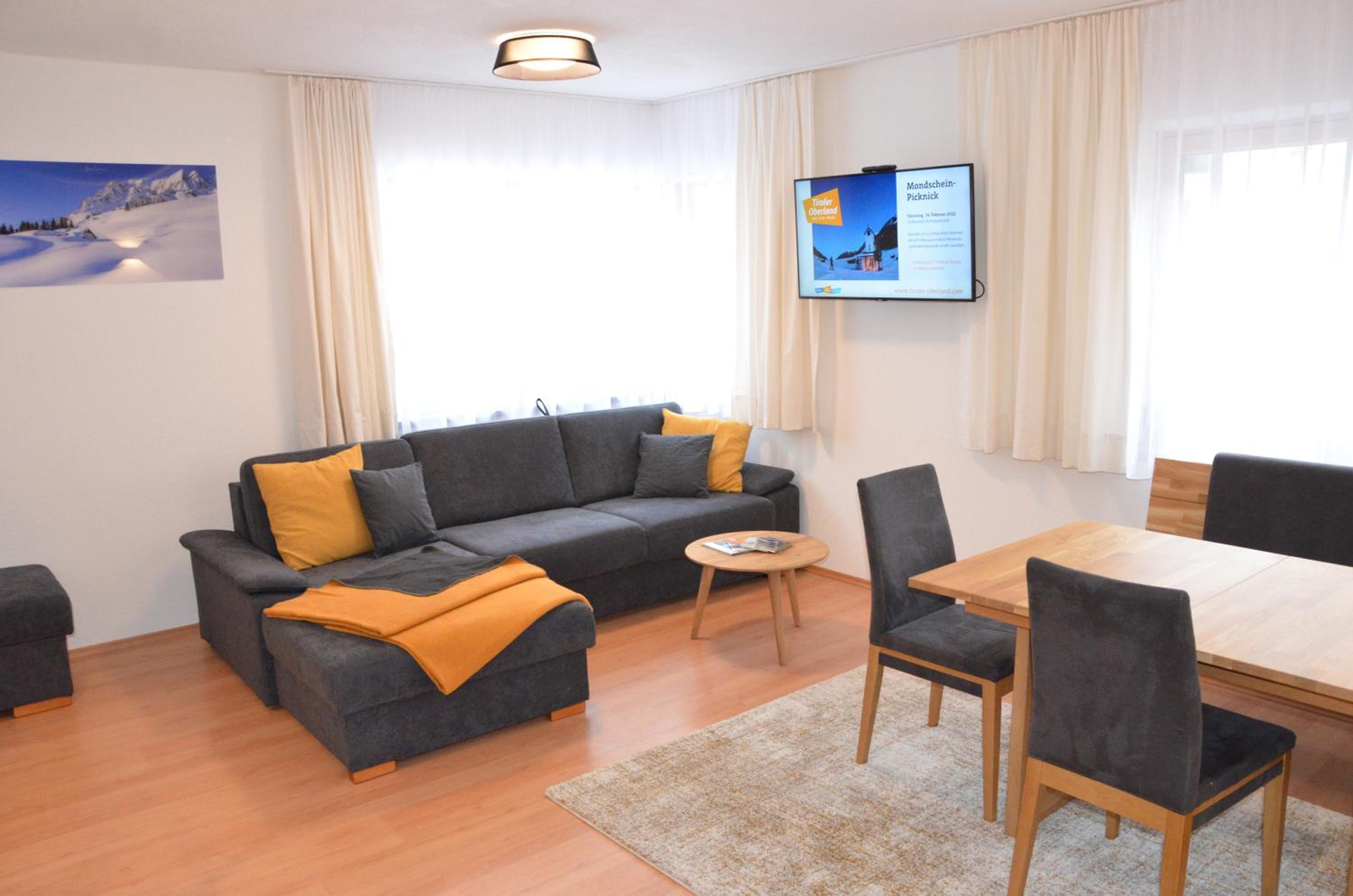 One-Bedroom Apartment photo 1