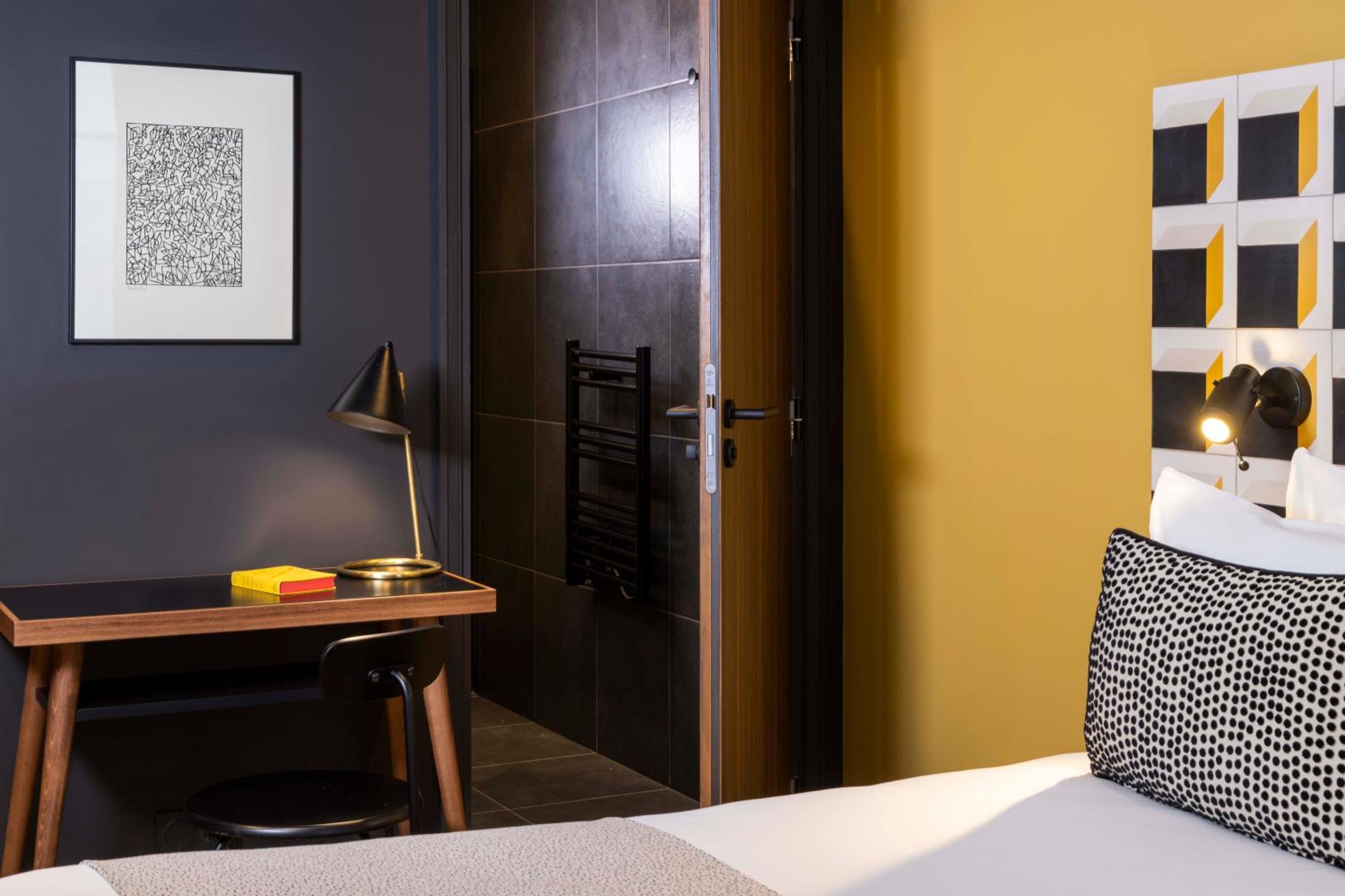 Superior Double Room "Cubik" photo 2