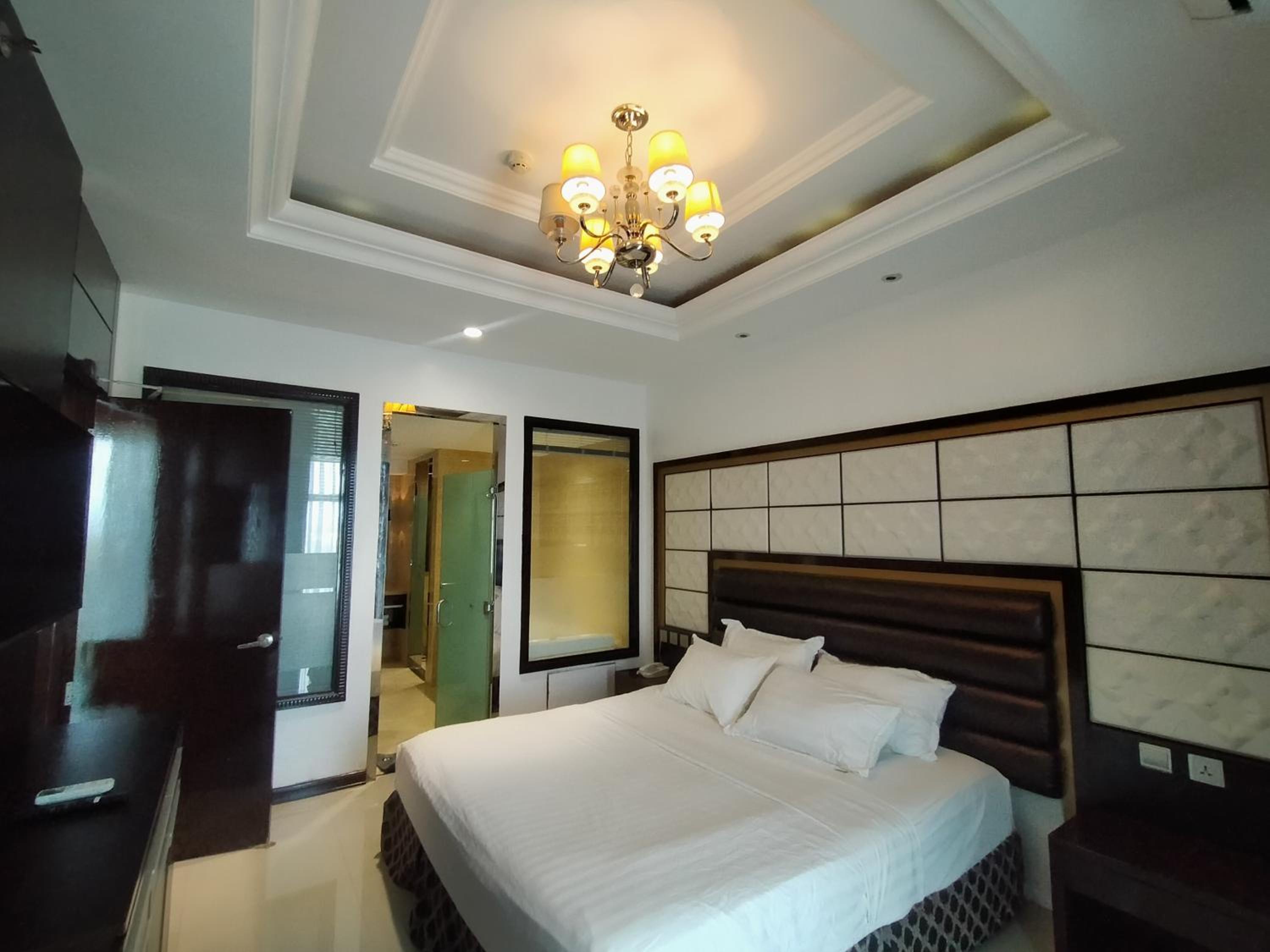 Junior Suite - Photo 1