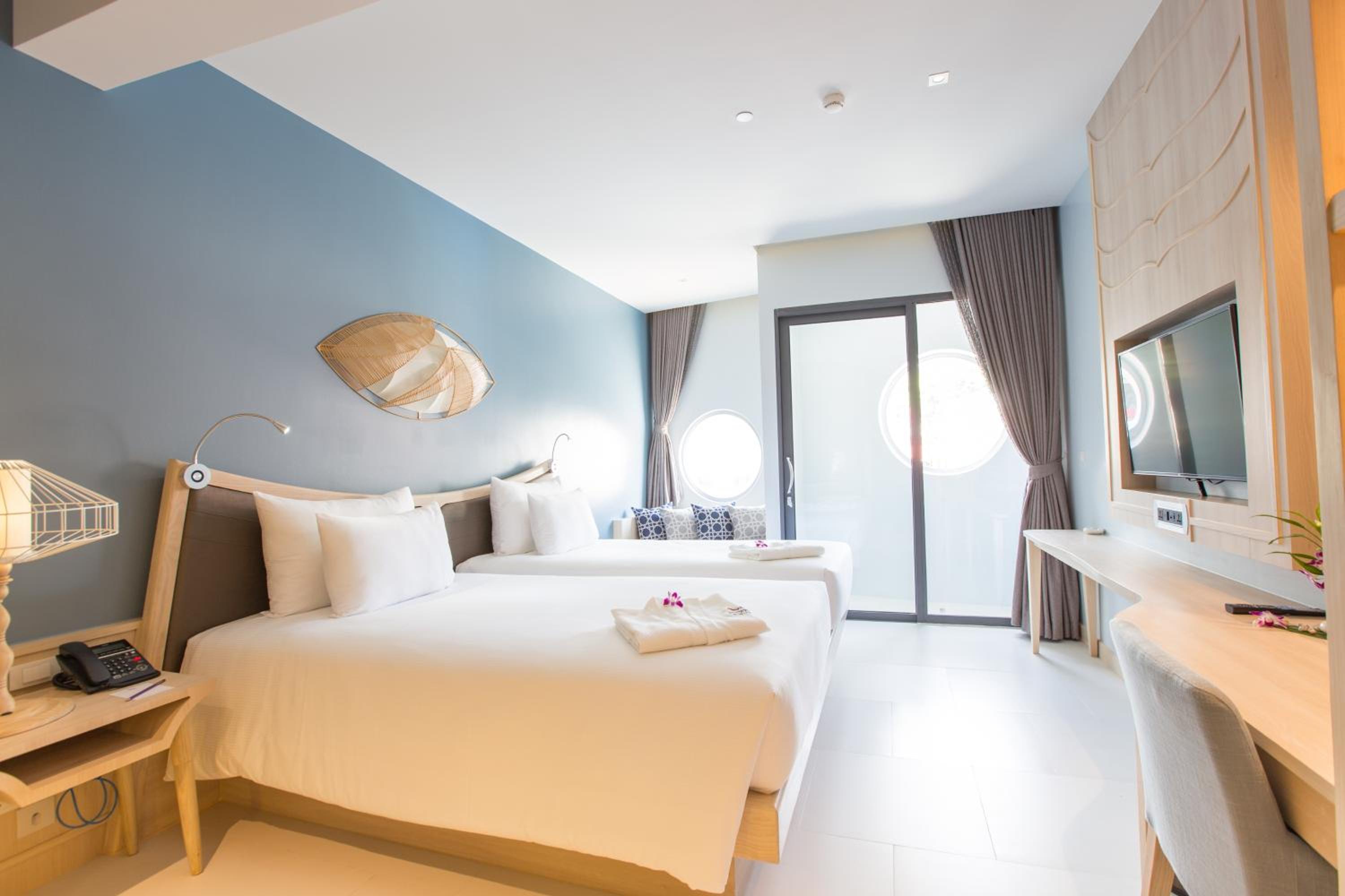 Deluxe Double or Twin Room photo 1