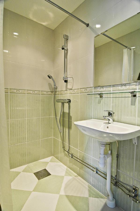 Double Room with Private Bathroom photo 2