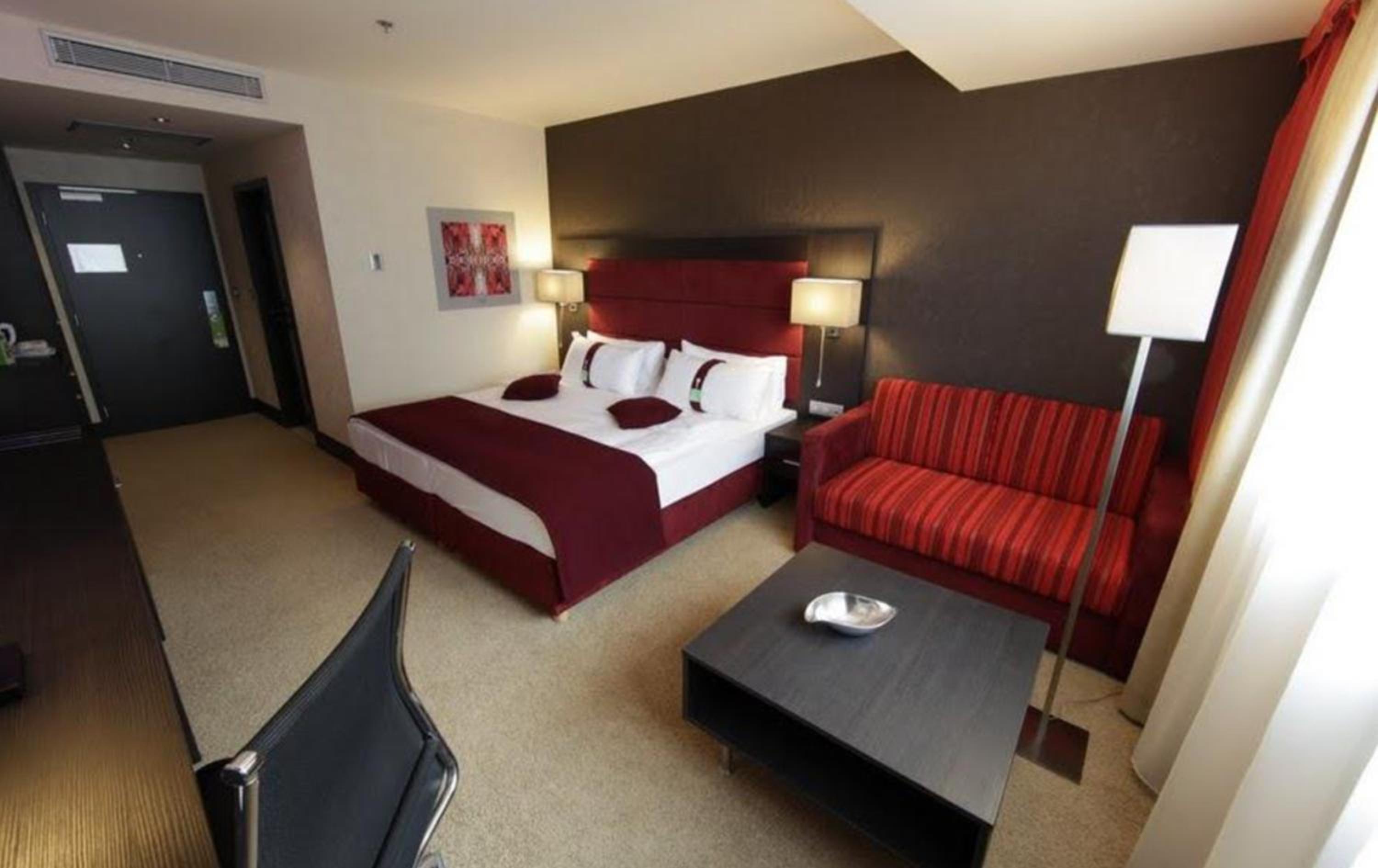 Executive King Room - Photo 3