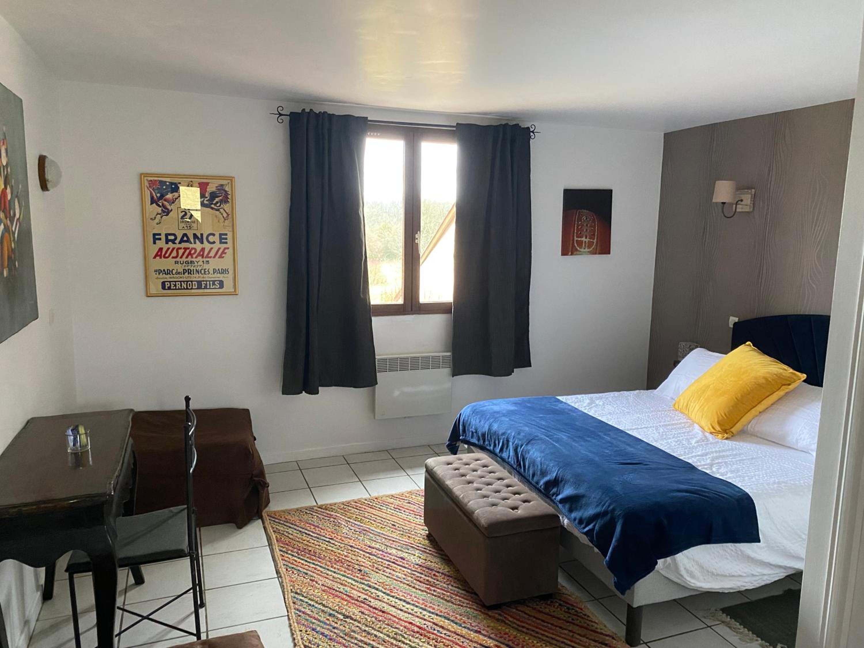 Double Room with Extra Bed - Photo 1