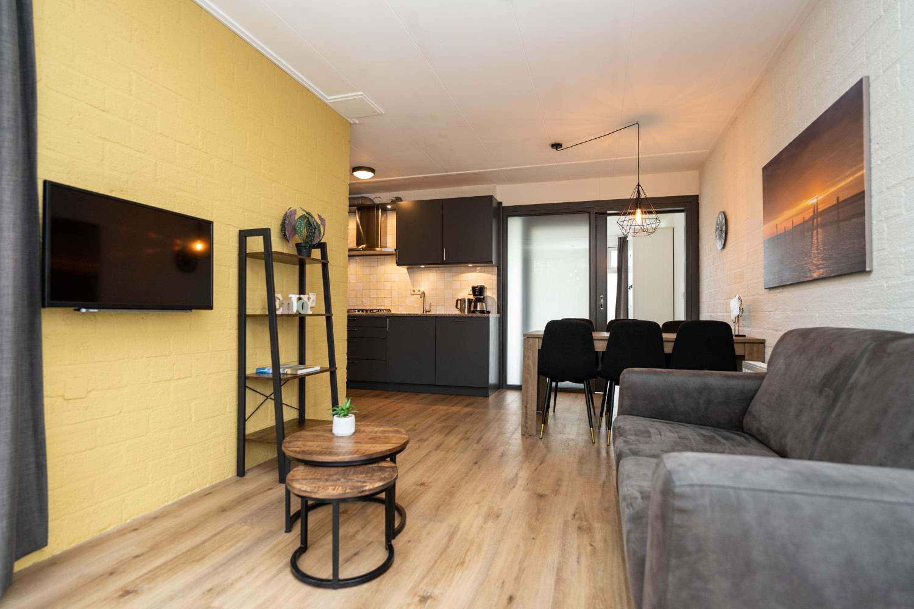 Three-Bedroom Chalet photo 1