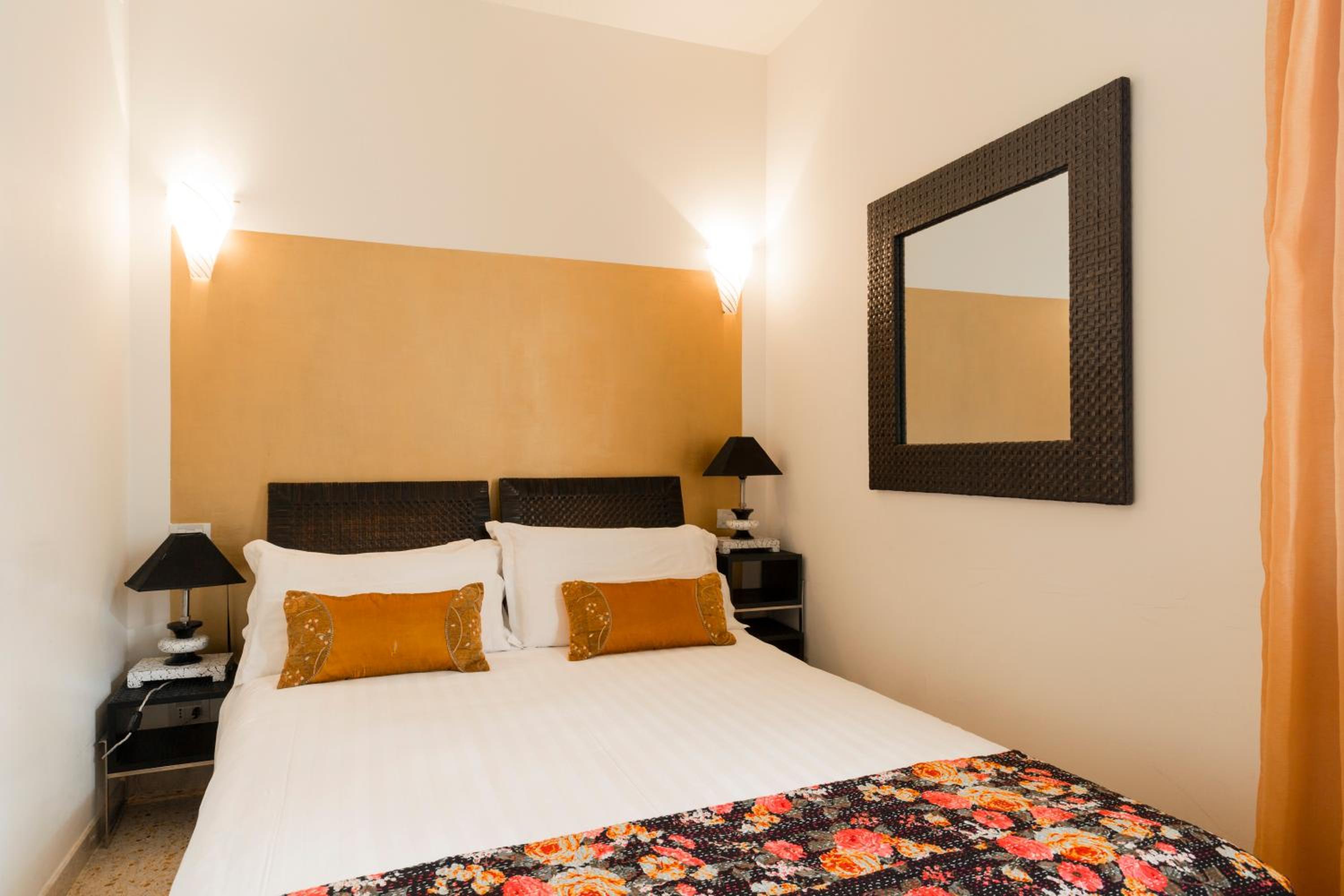 Standard Double Room - Photo 6
