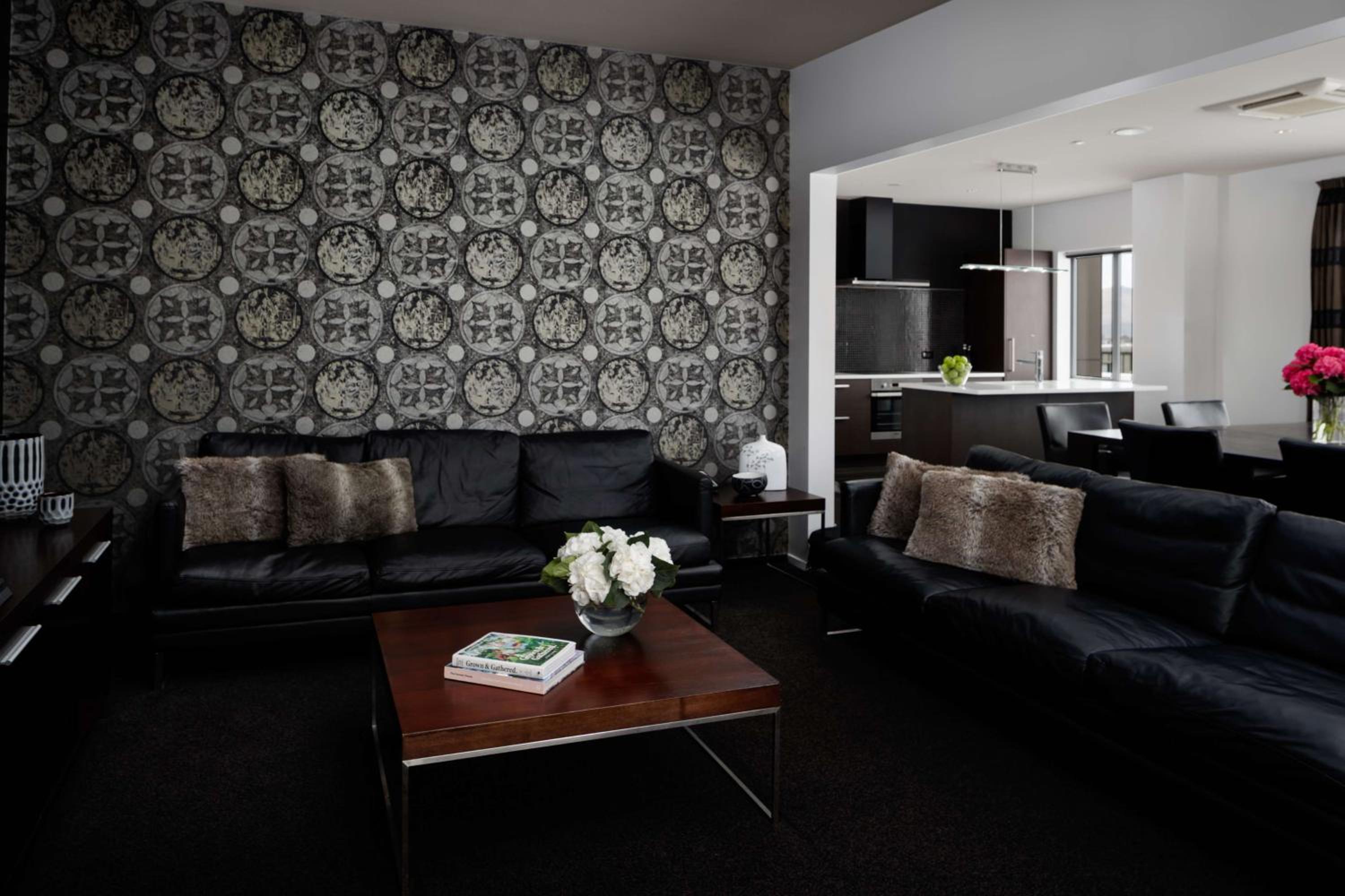 Family Package Kids Stay & Eat Free - Two-Bedroom Apartment
