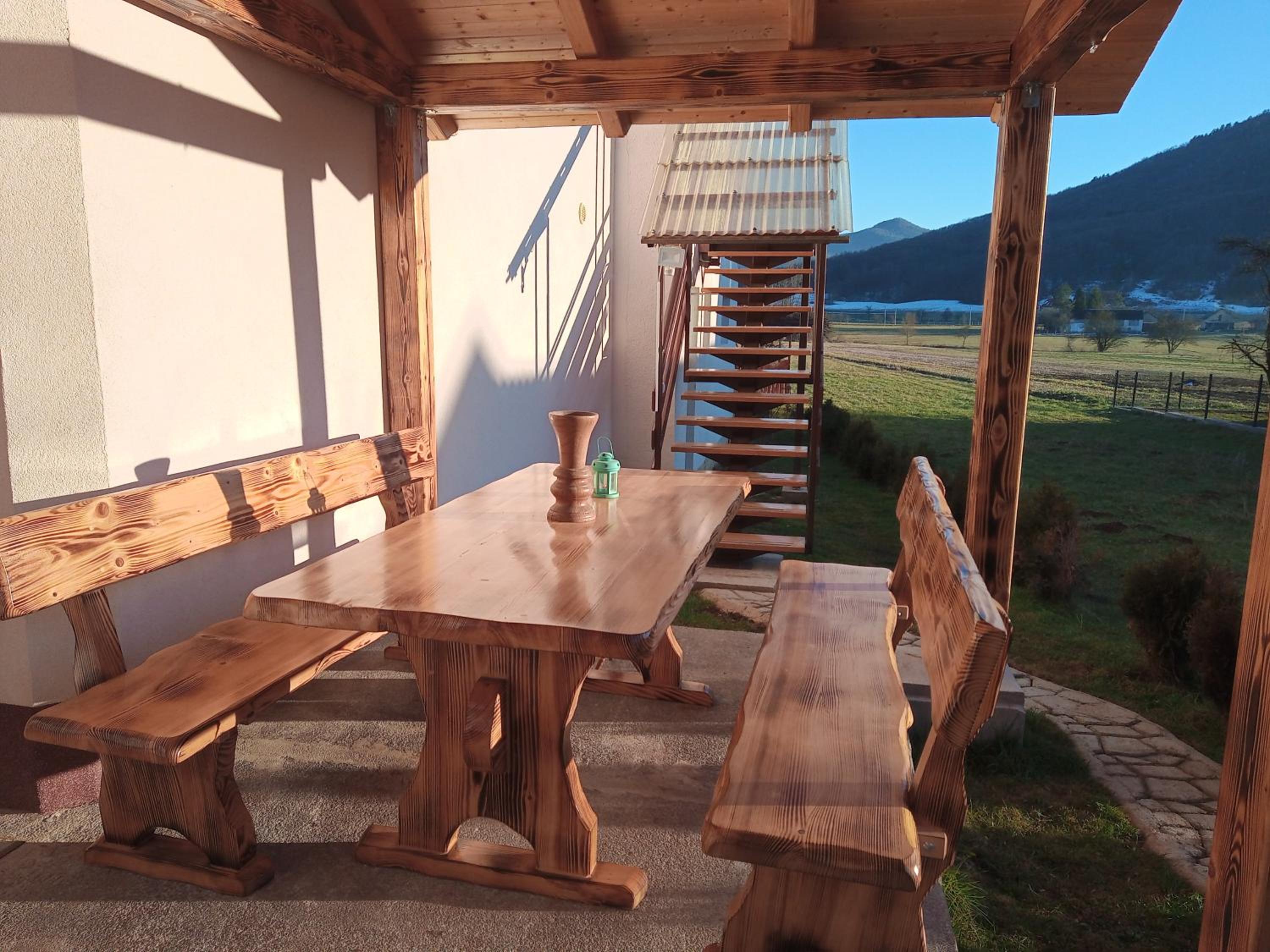 Studio with Mountain View - Photo 5