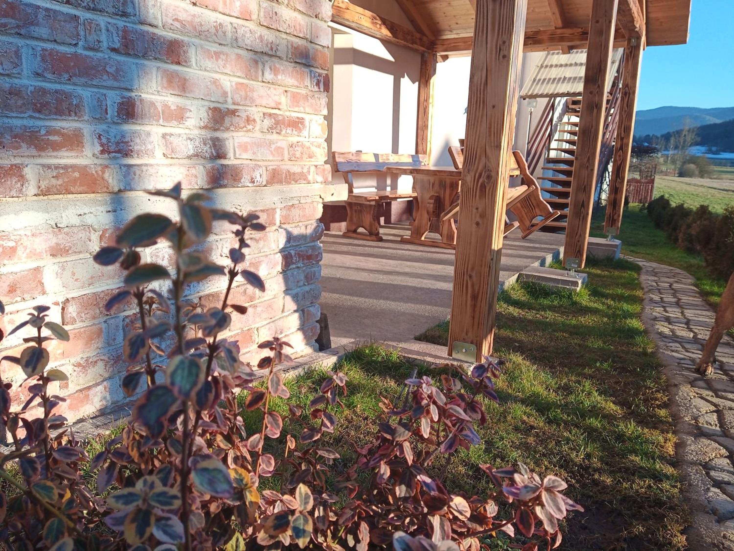 Studio with Mountain View - Photo 4