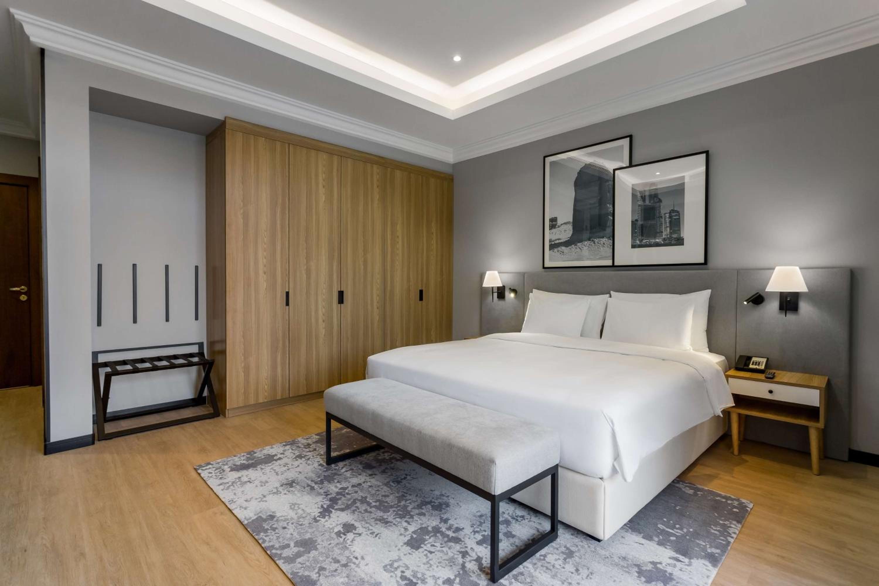Two-Bedroom Suite - Photo 3