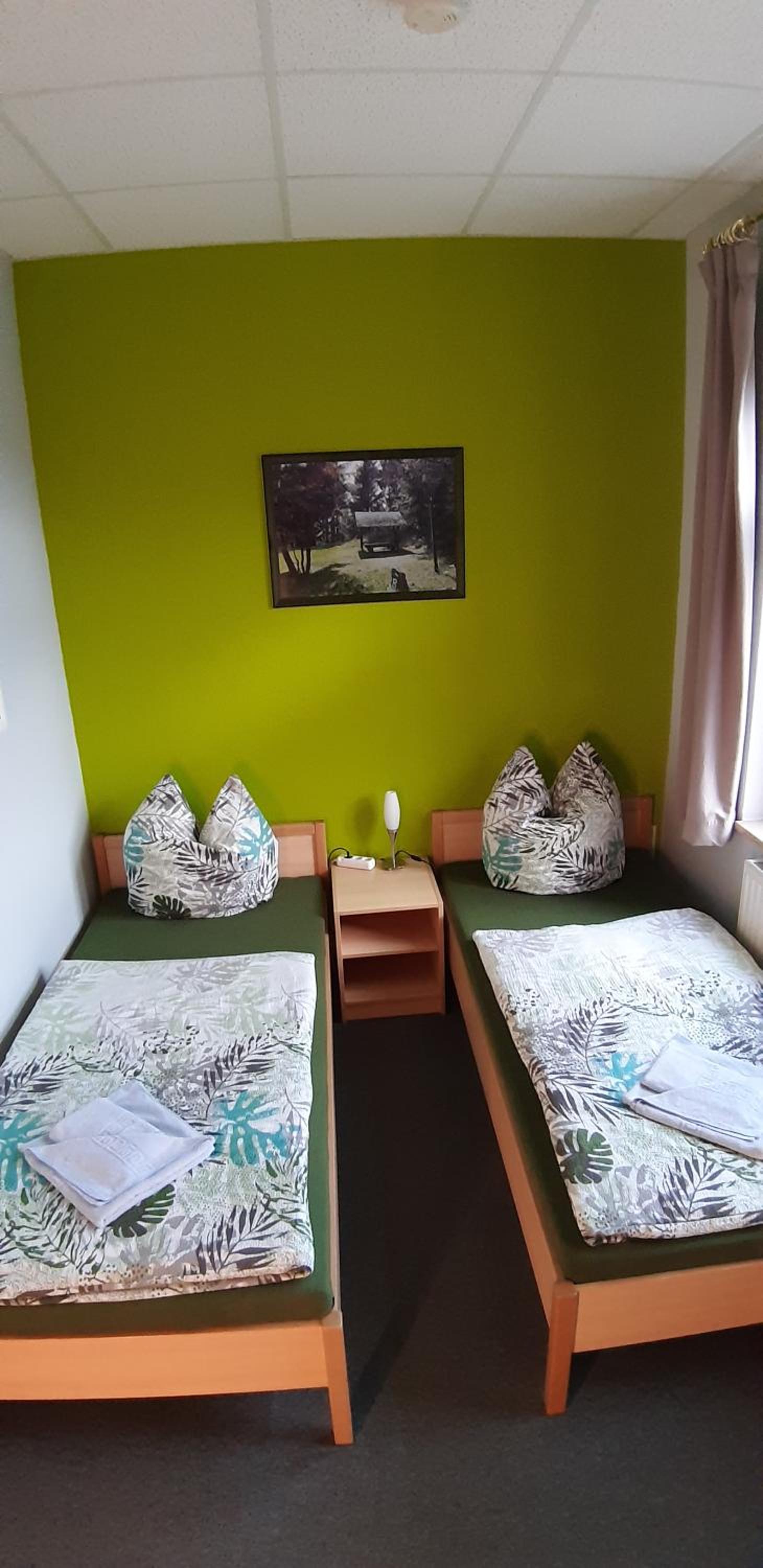 Twin Room with Private Bathroom photo 3