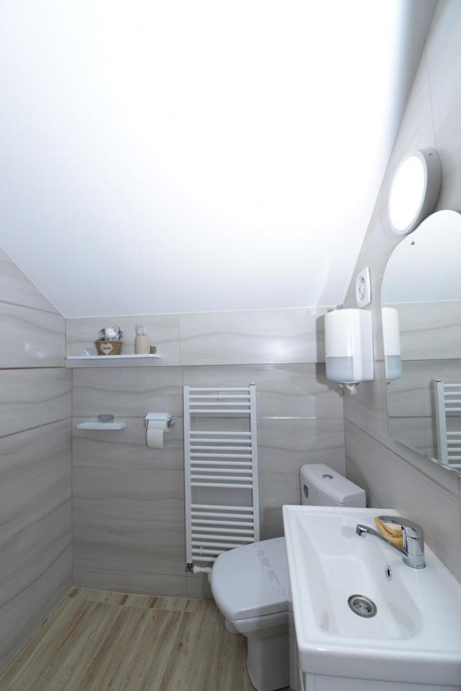 Double Room with Private Bathroom photo 3