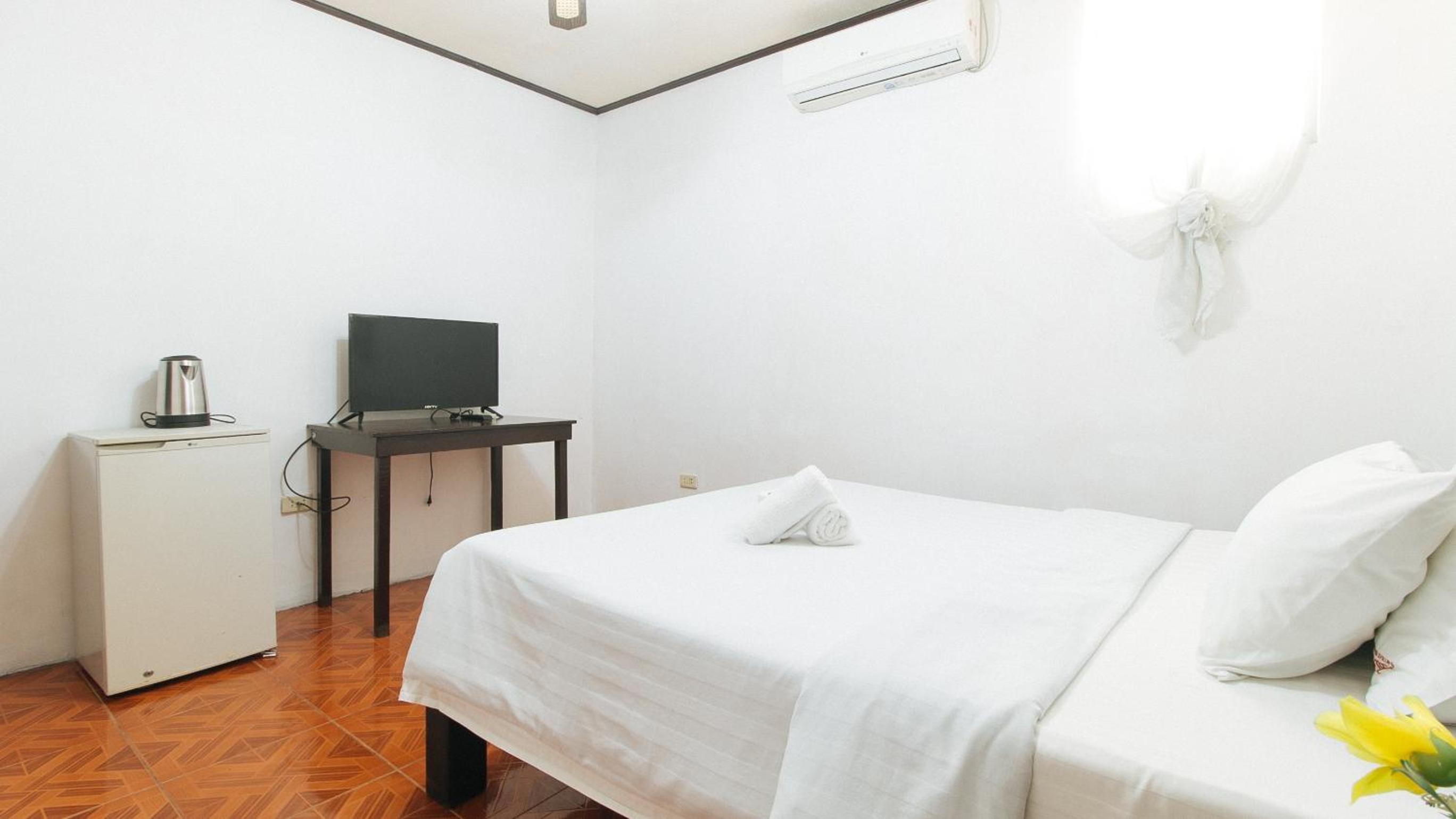 Apartment - Photo 4