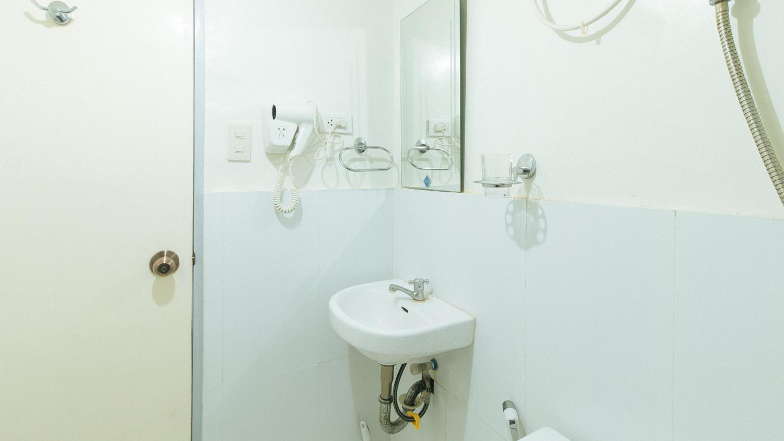 Apartment - Photo 24