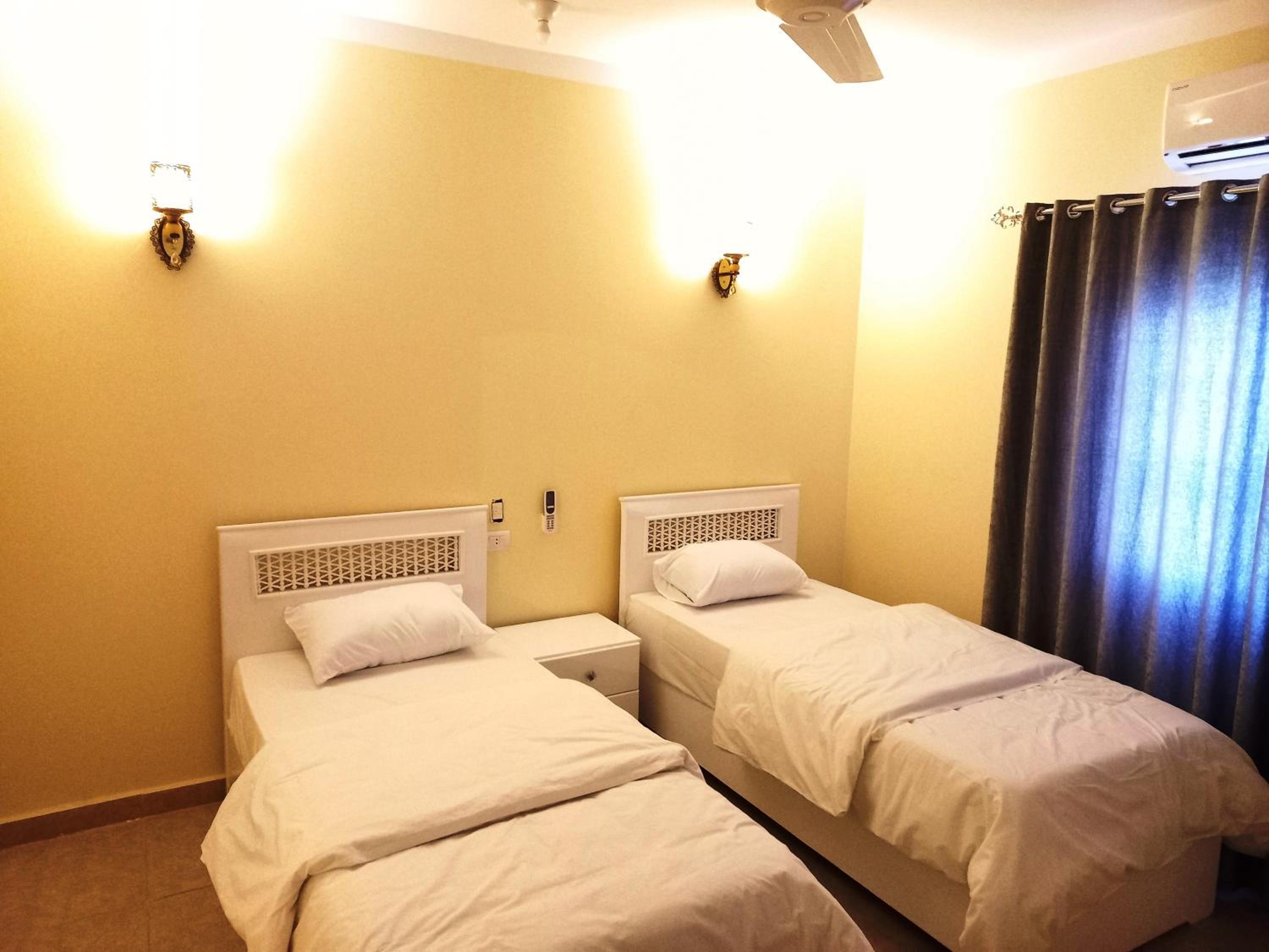 One-Bedroom Apartment - Photo 11
