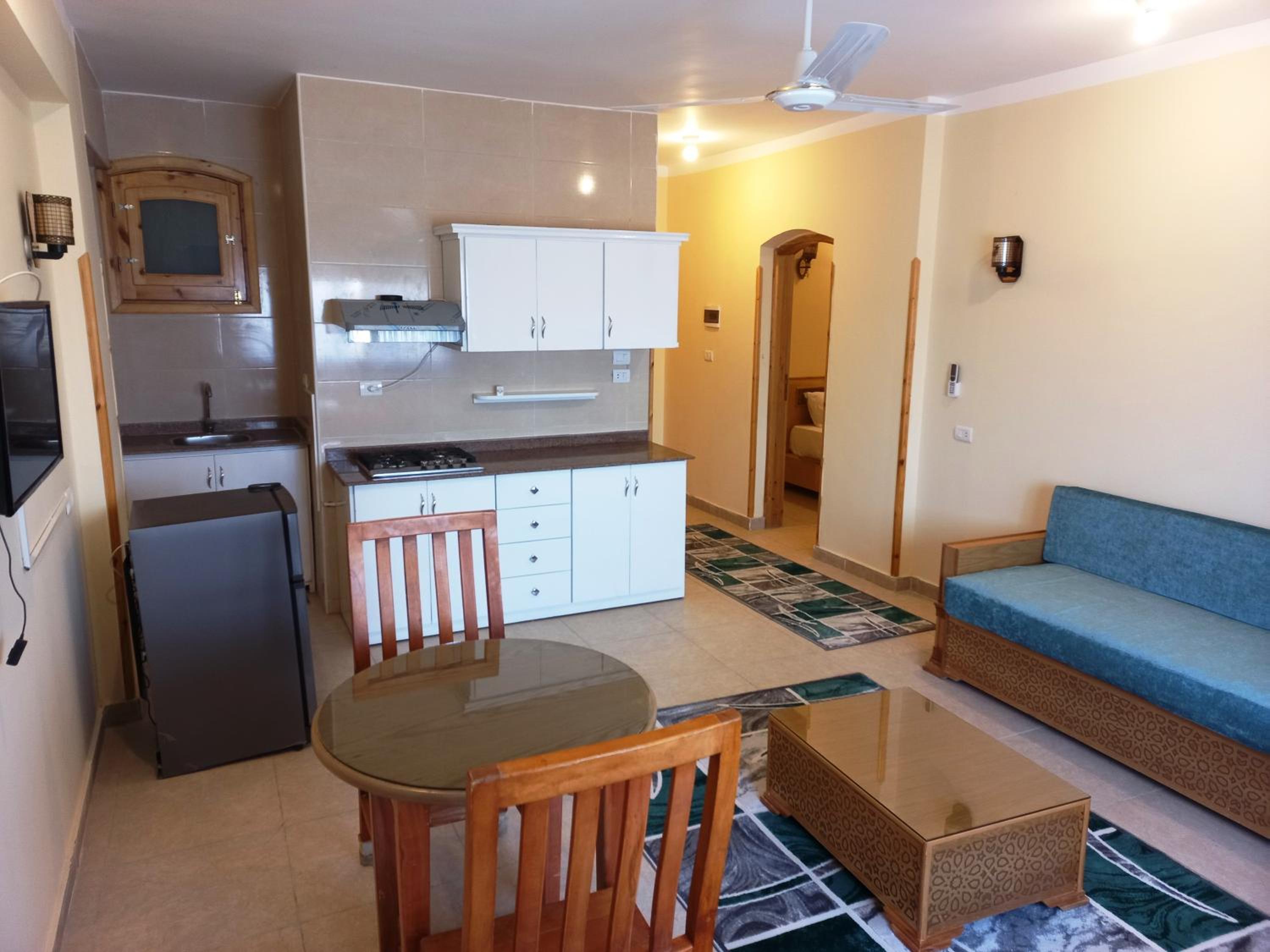 One-Bedroom Apartment - Photo 21