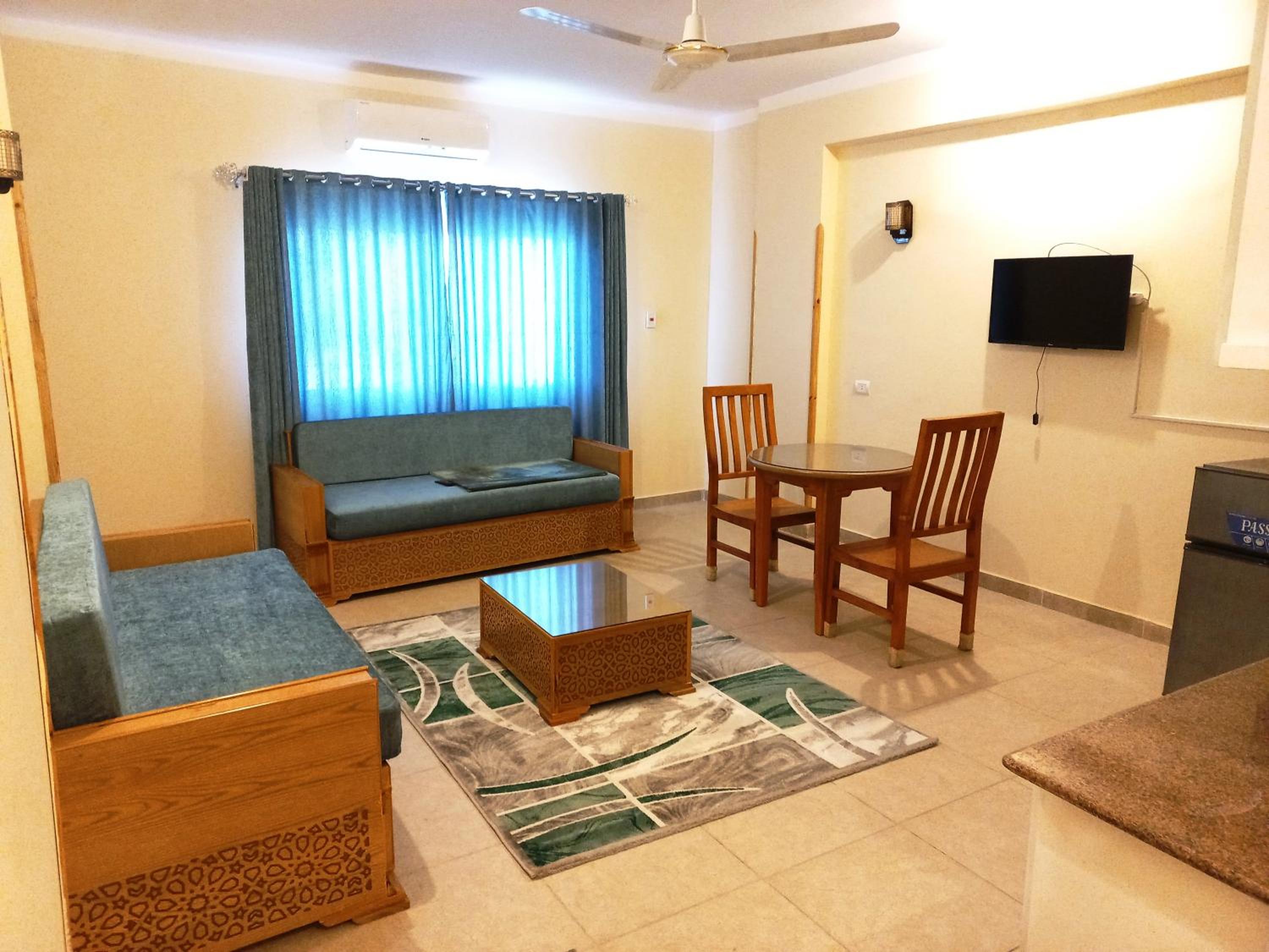 One-Bedroom Apartment - Photo 22