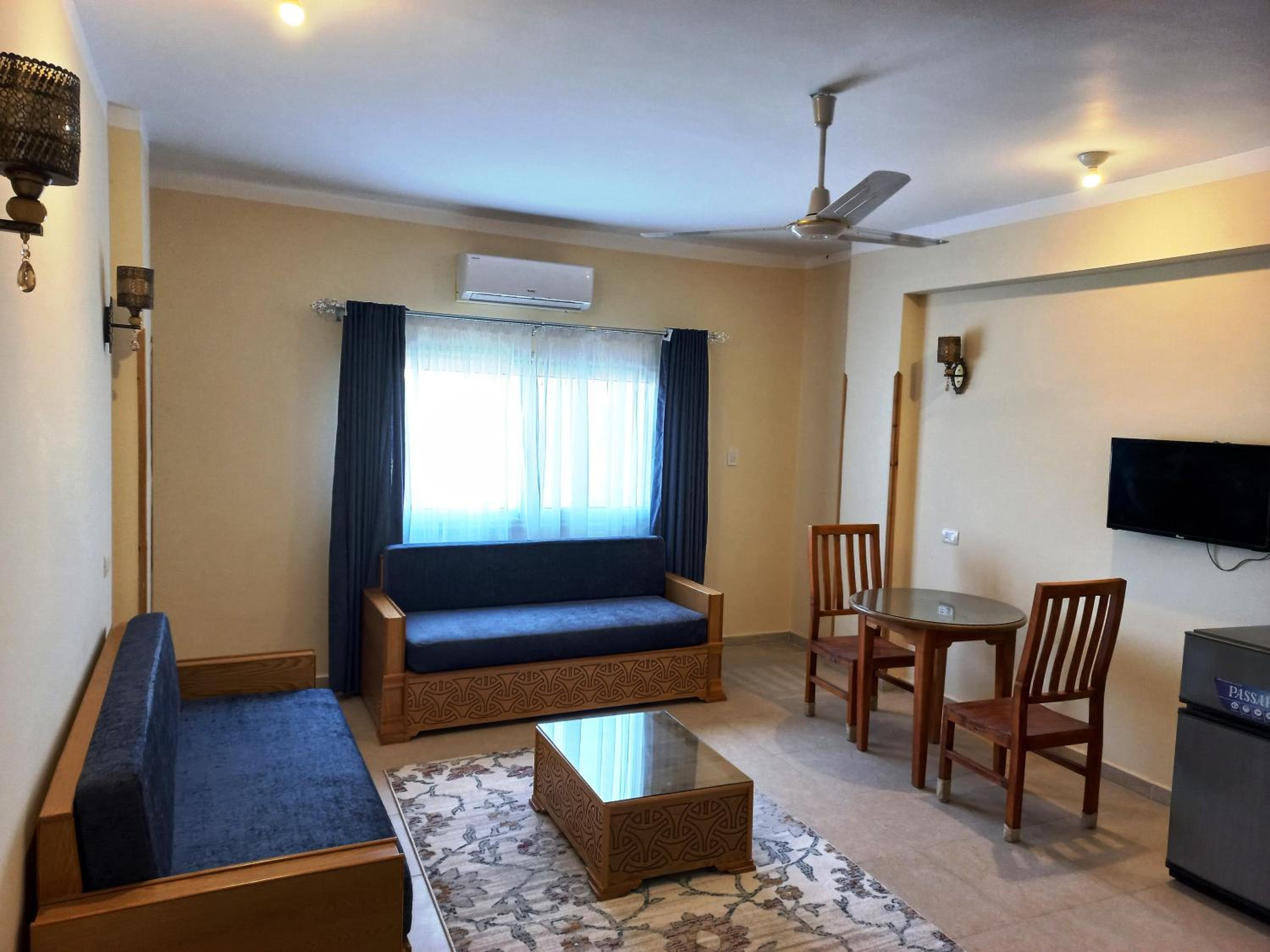 One-Bedroom Apartment - Photo 26