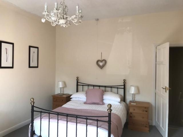 Two-Bedroom House photo 3