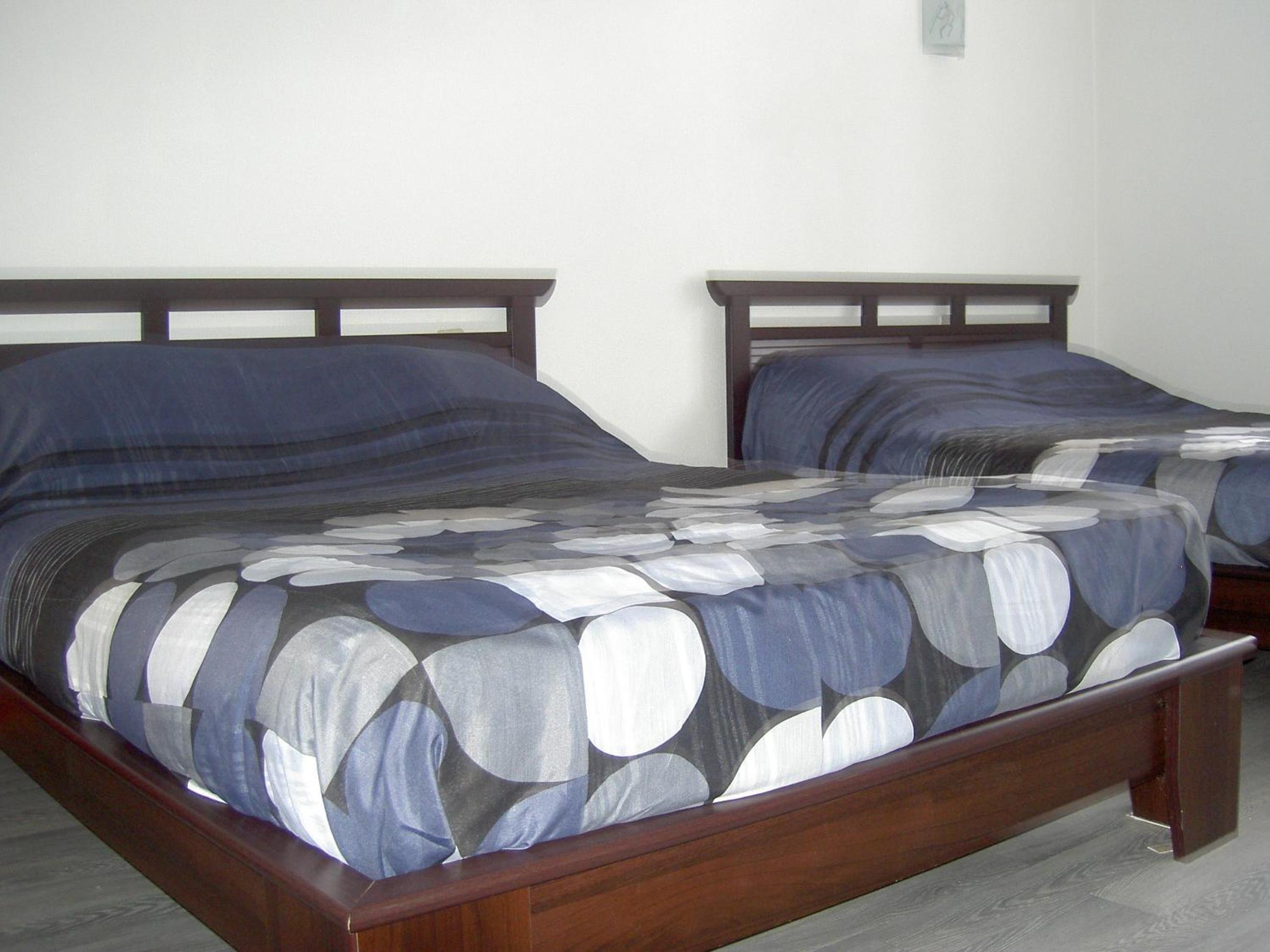Family Room - Photo 4