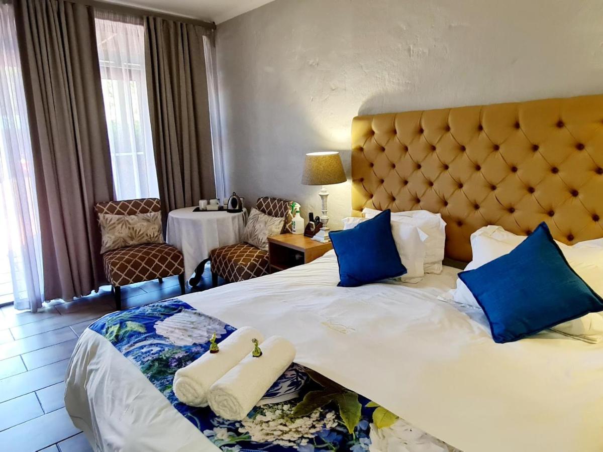 Classic King Room photo 2