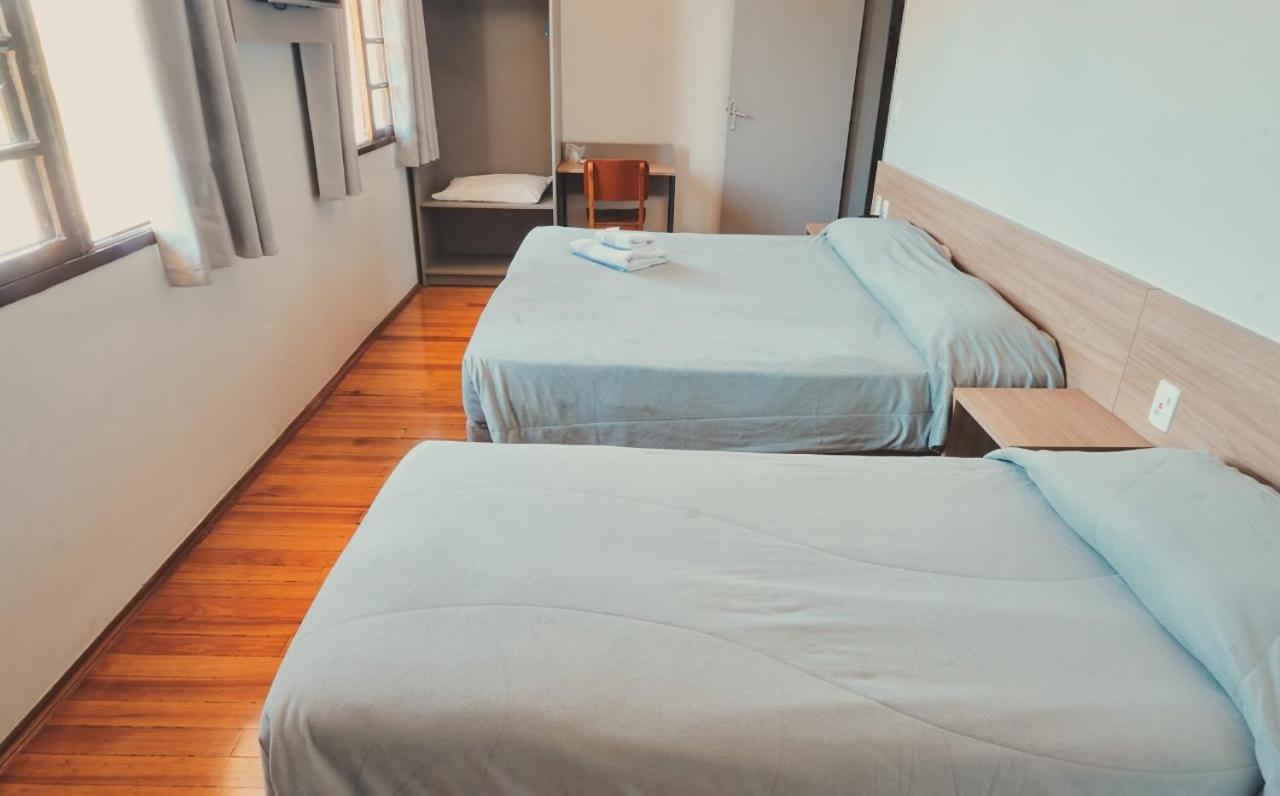 Standard Double or Twin Room - Photo 4
