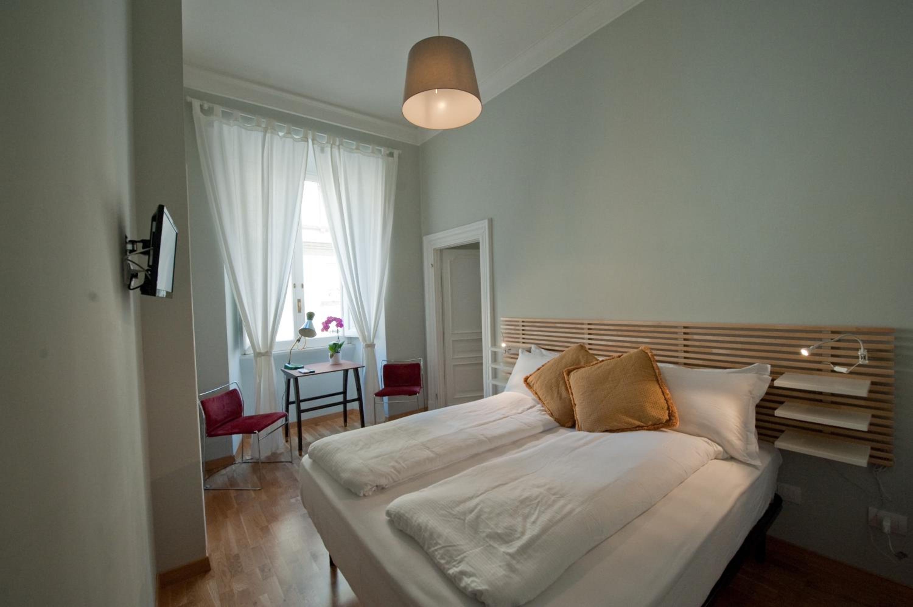 Suite with Kitchenette photo 2