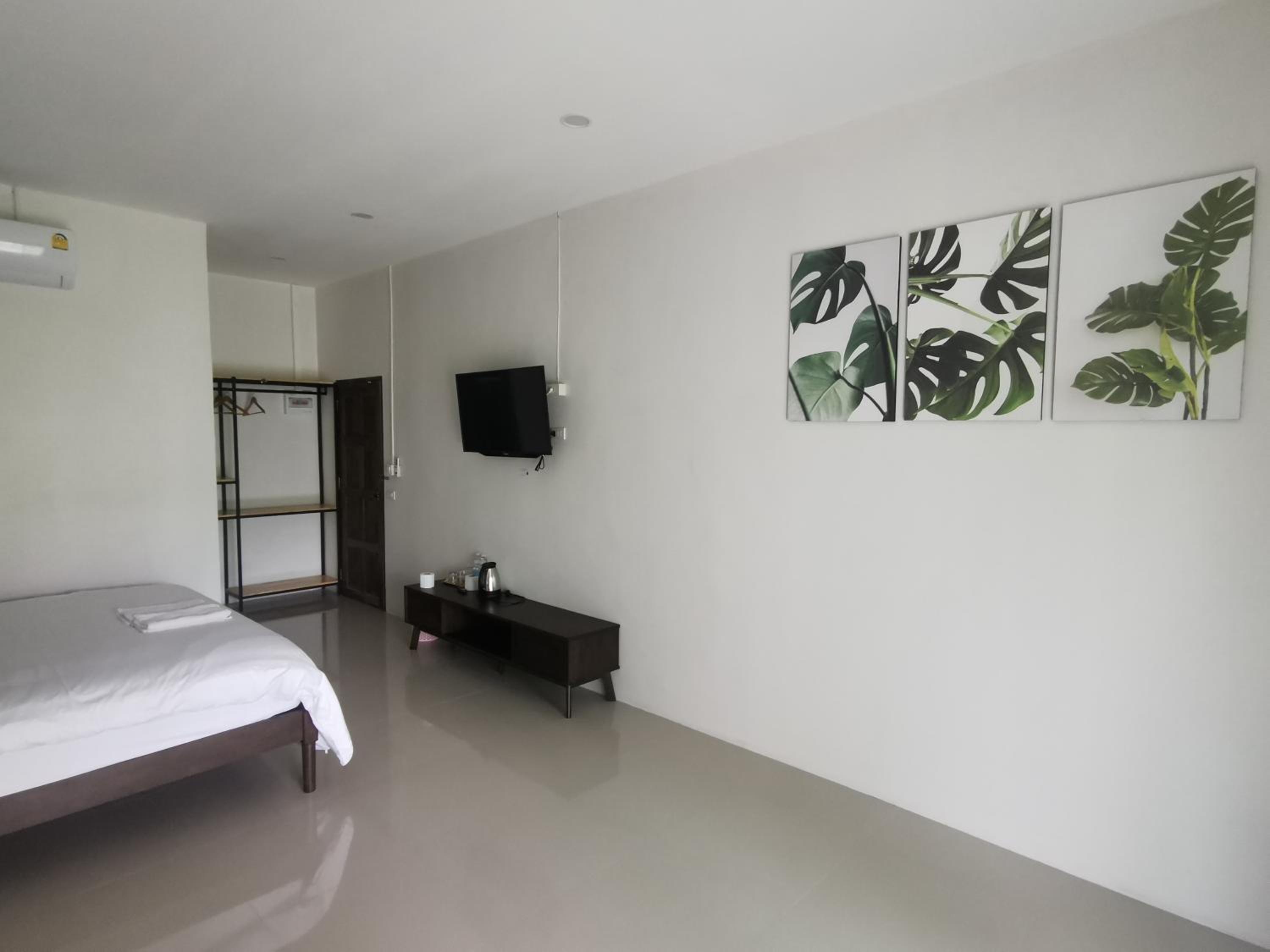 Queen Room with Garden View photo 3