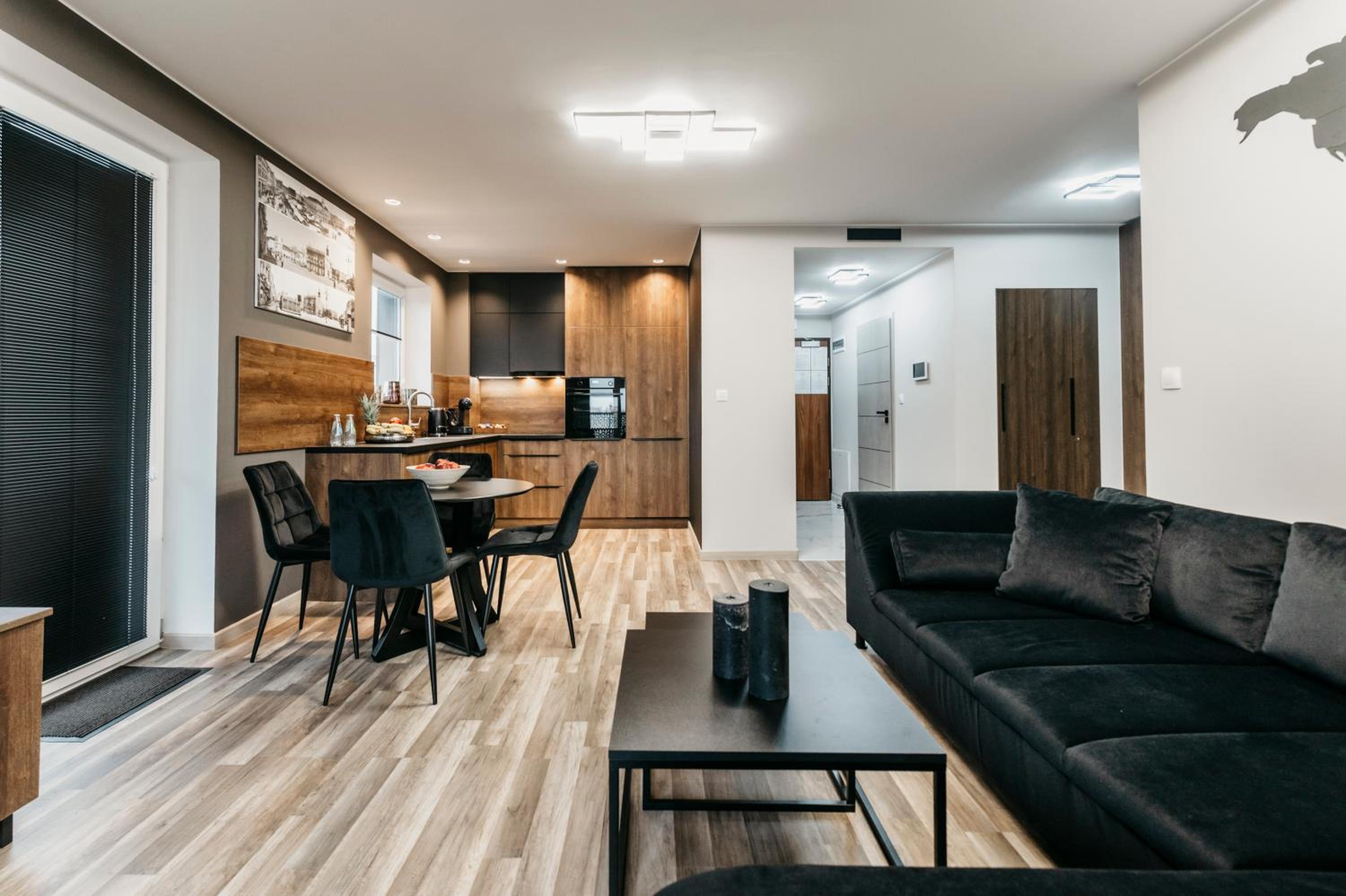 Two-Bedroom Apartment - Photo 29