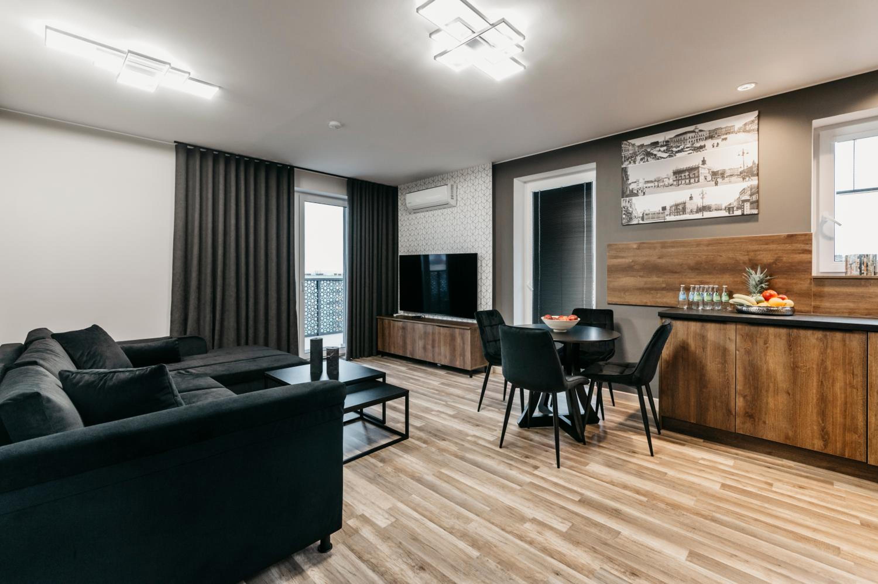 Two-Bedroom Apartment - Photo 33