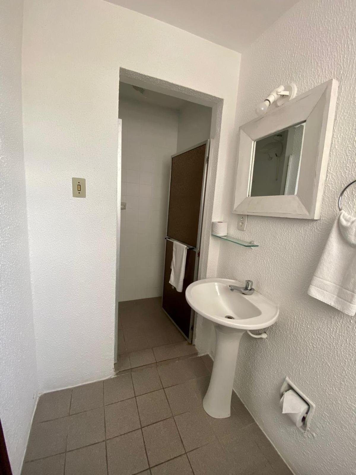 One-Bedroom Suite photo 3