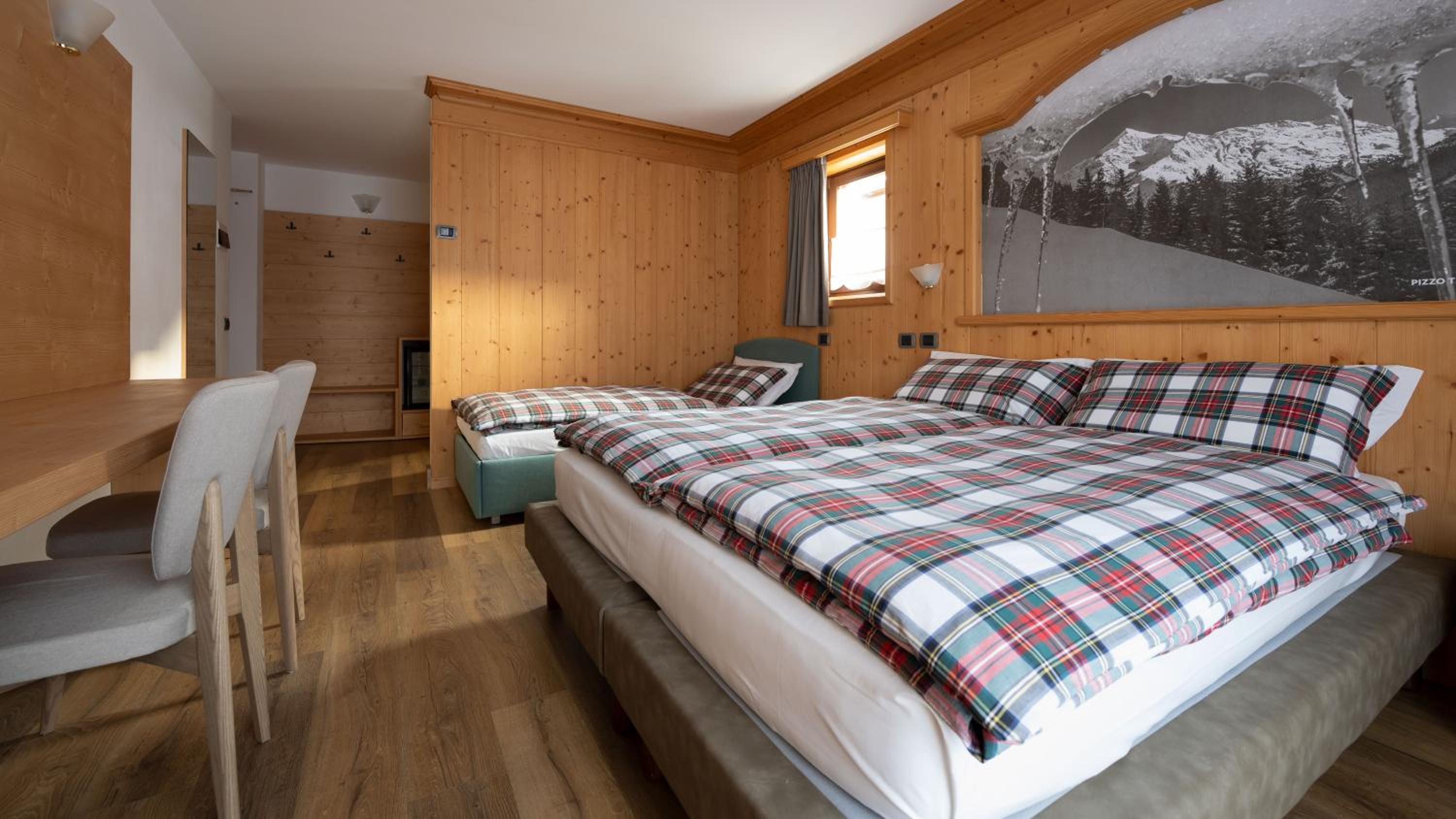 Superior Triple Room photo 3