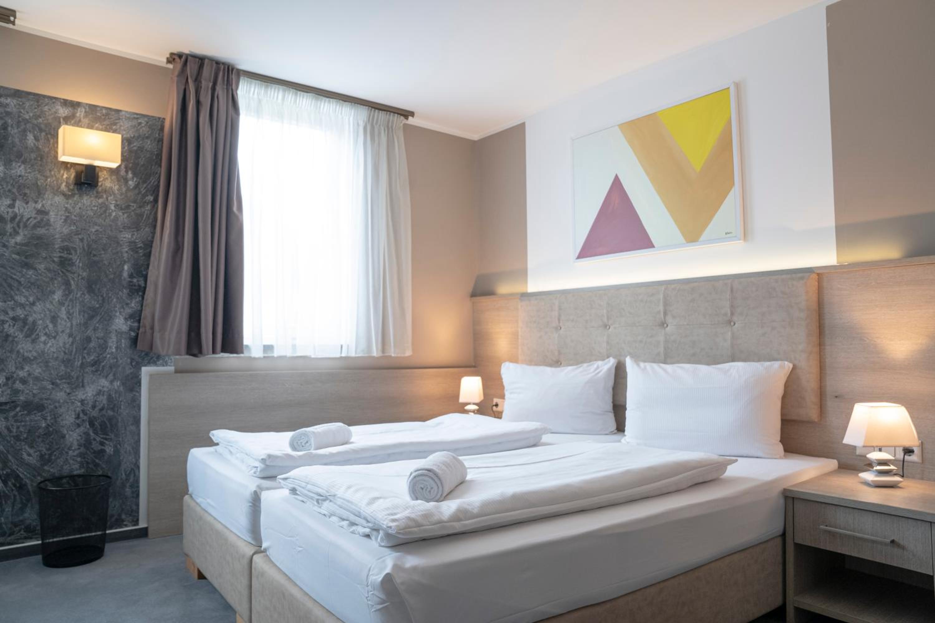 Double Room - Photo 10
