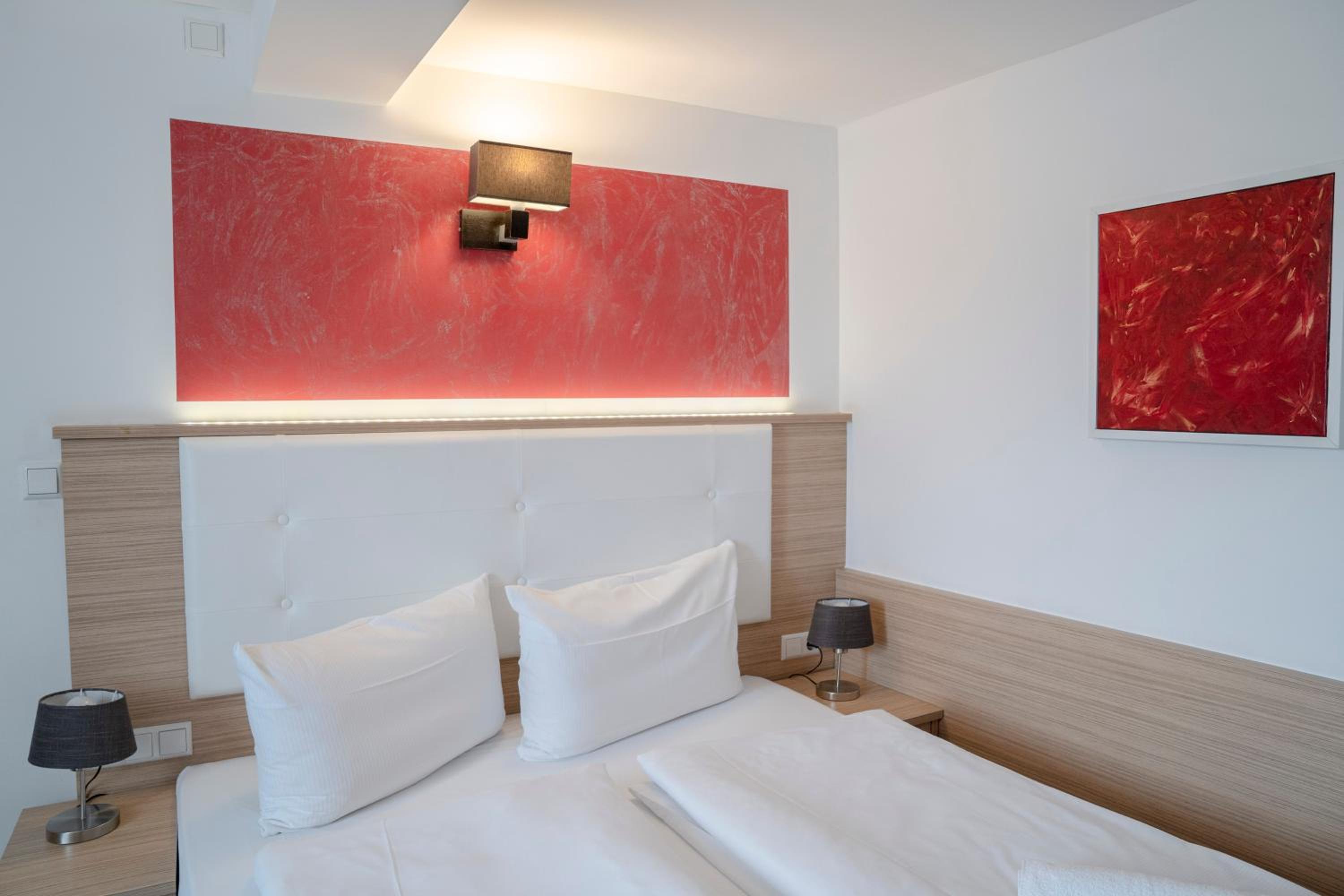 Double Room - Photo 3