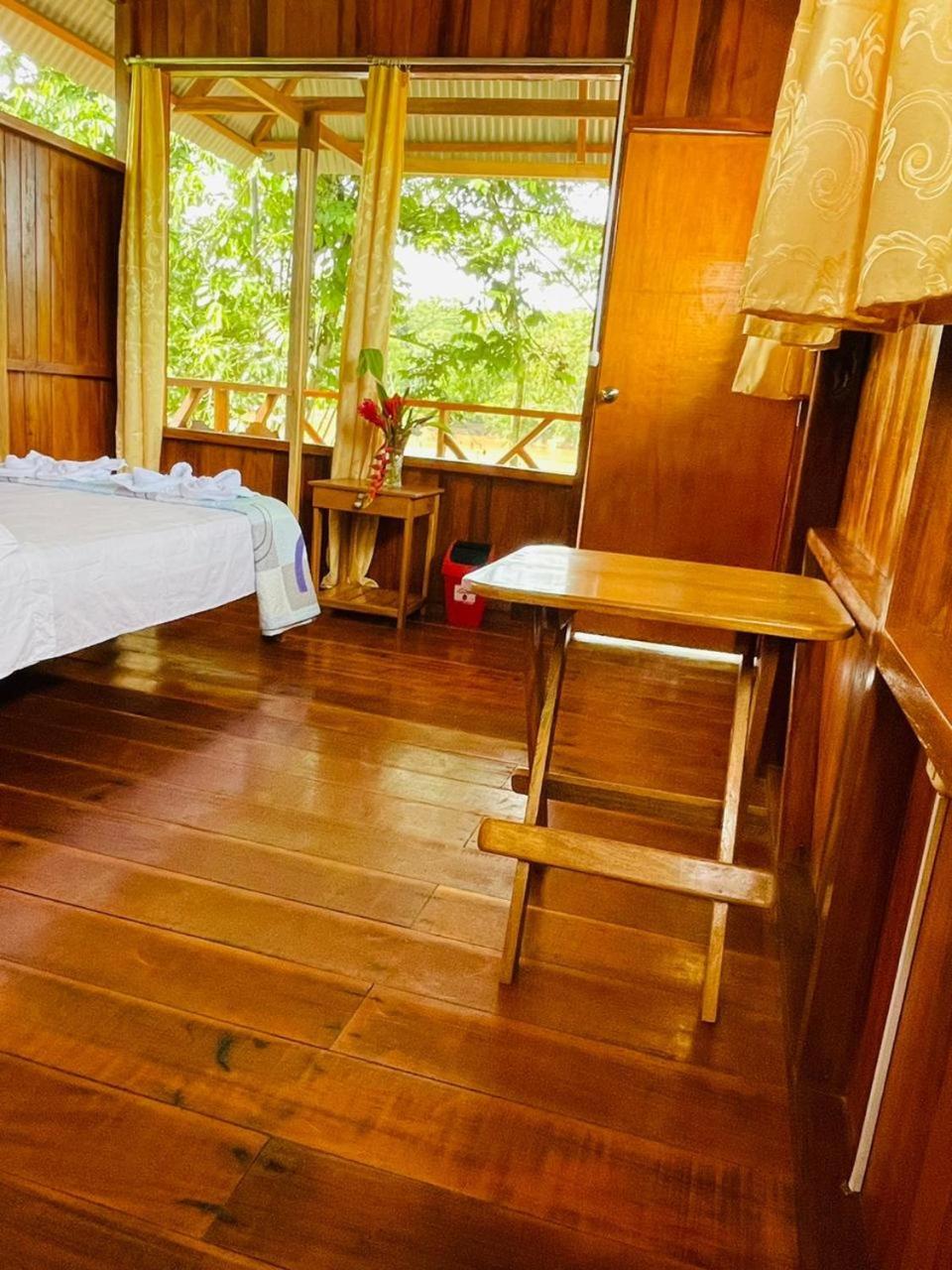 Single Room with Private Bathroom photo 2