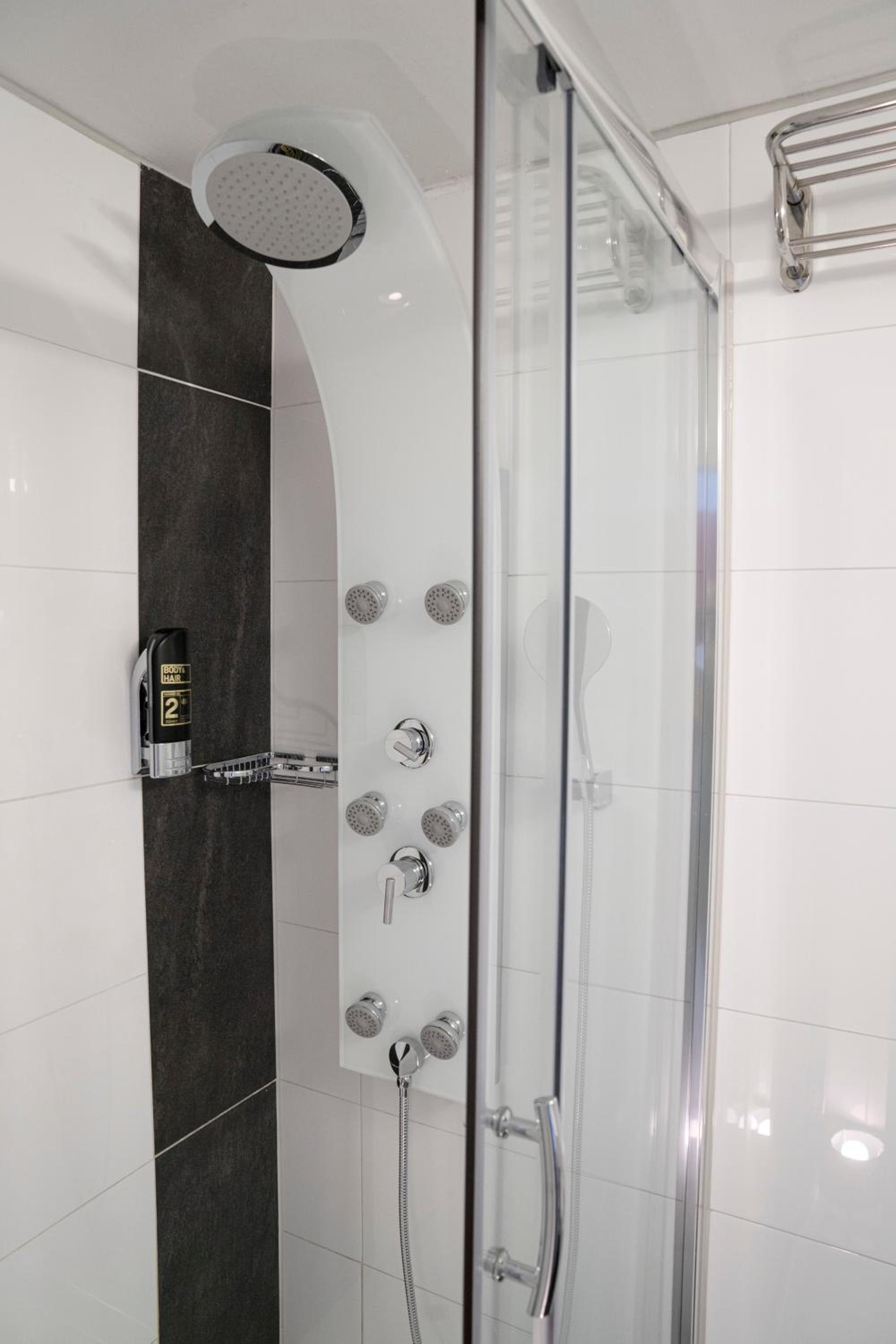 Triple Room - Photo 2