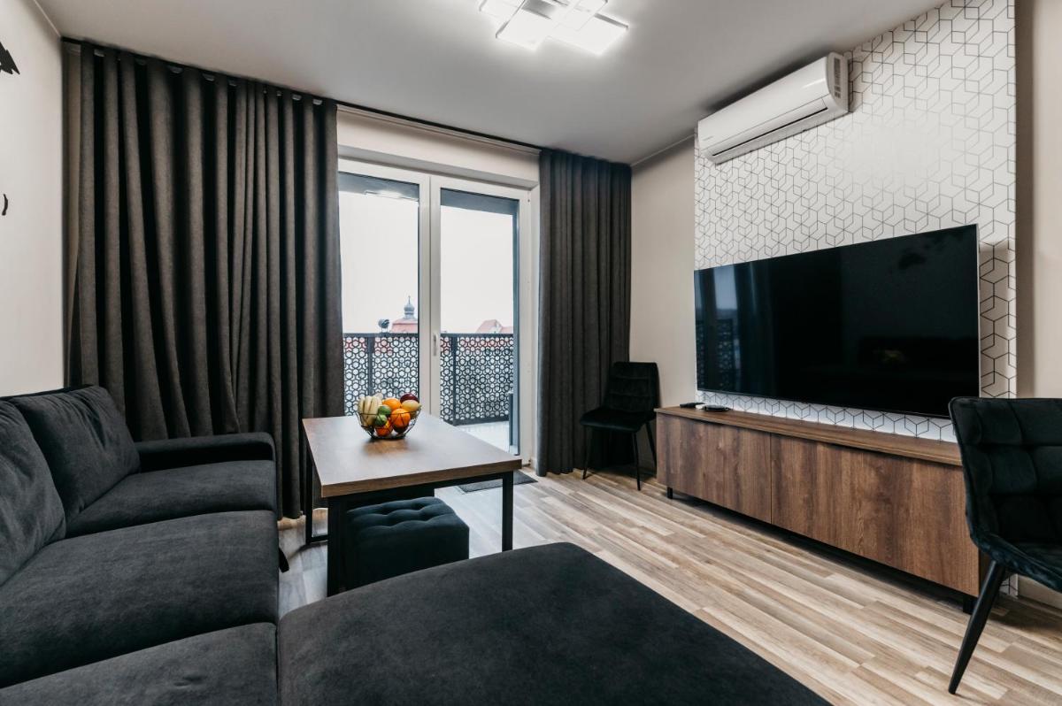 One-Bedroom Apartment - Photo 35