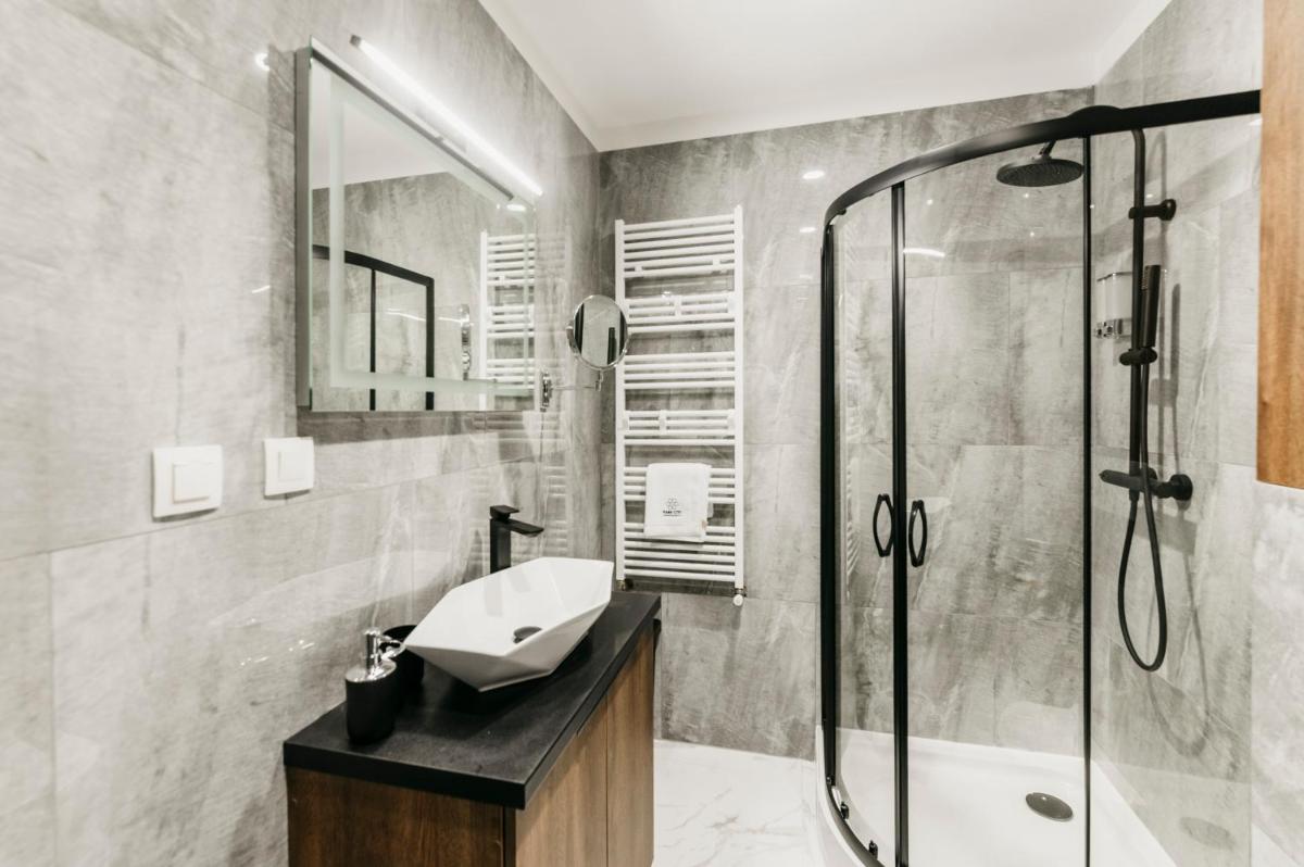 One-Bedroom Apartment - Photo 38