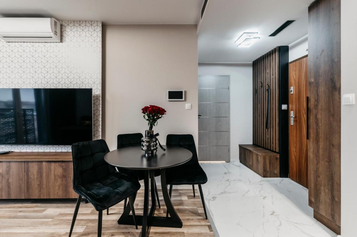 One-Bedroom Apartment - Photo 43
