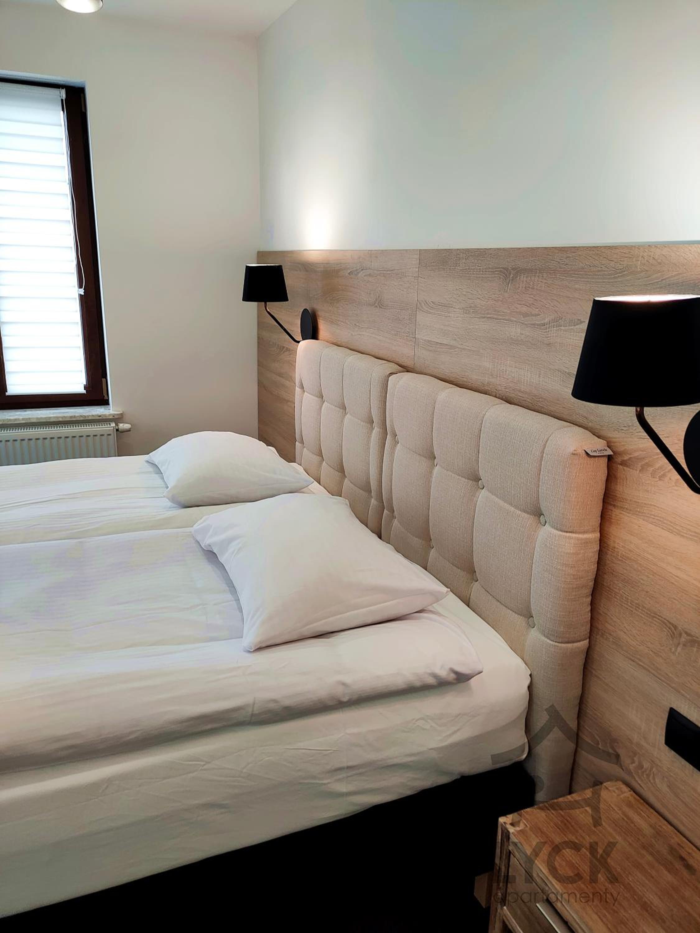 One-Bedroom Apartment - Photo 1