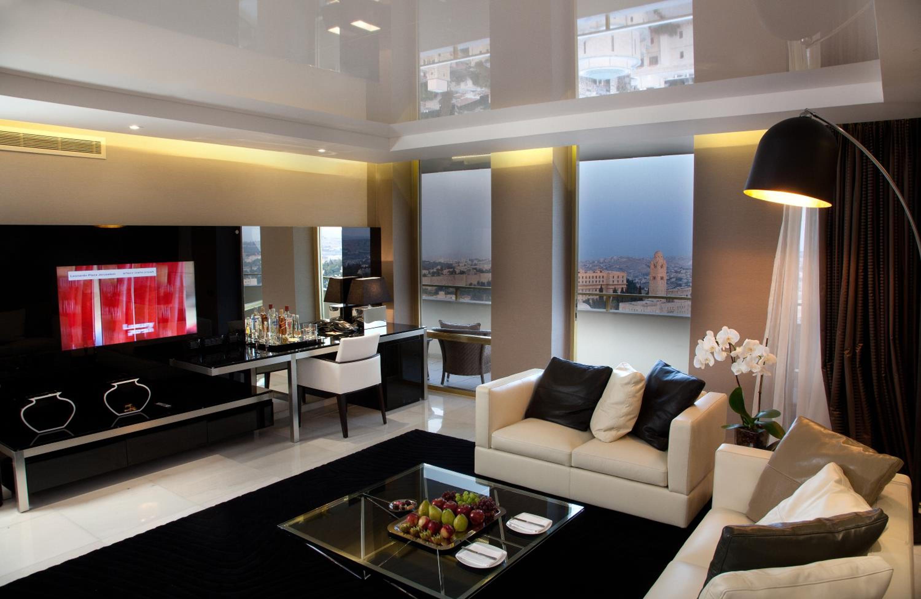 King Solomon Executive Suite - Photo 6