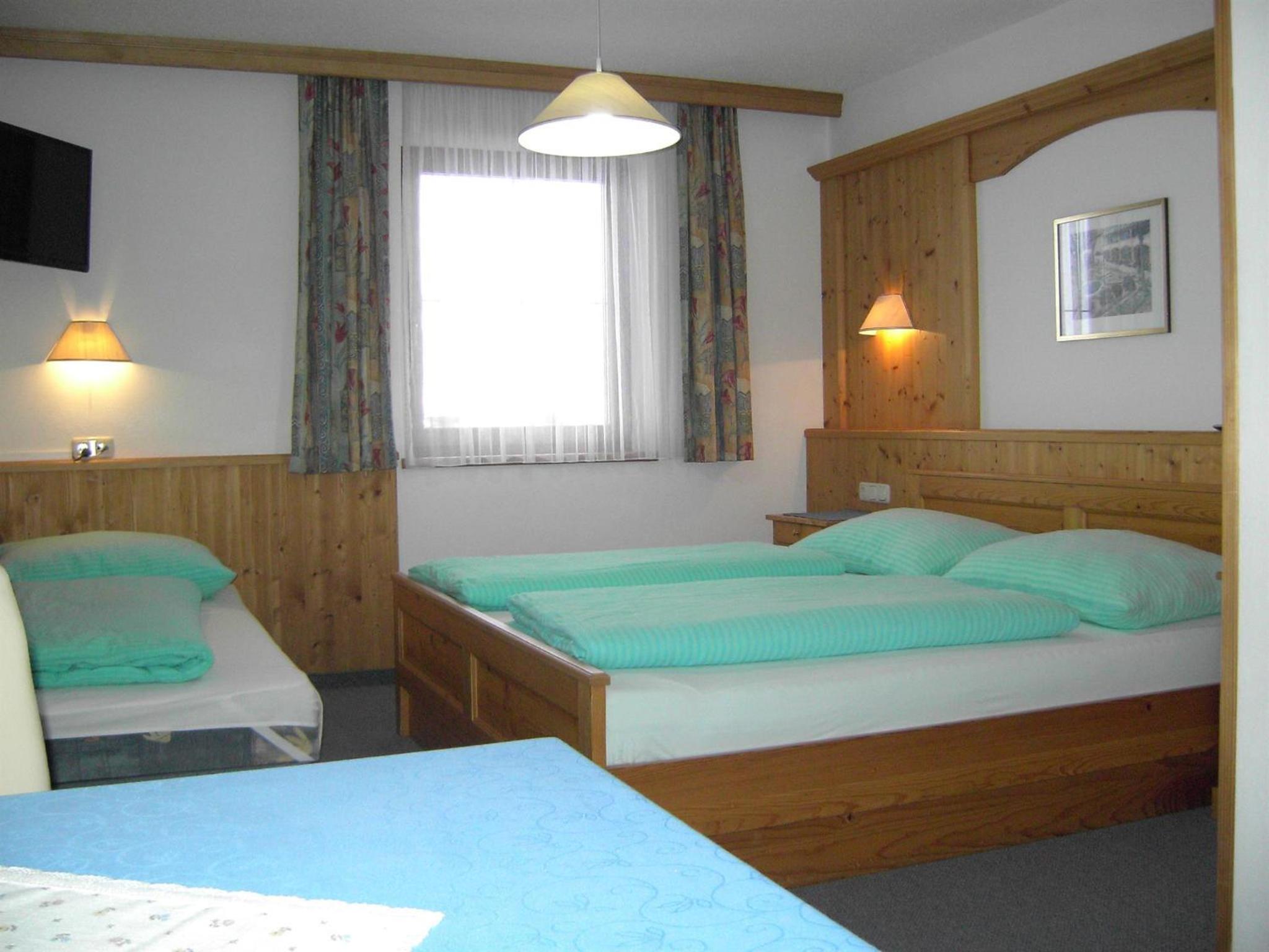 Triple Room with Shower photo 3