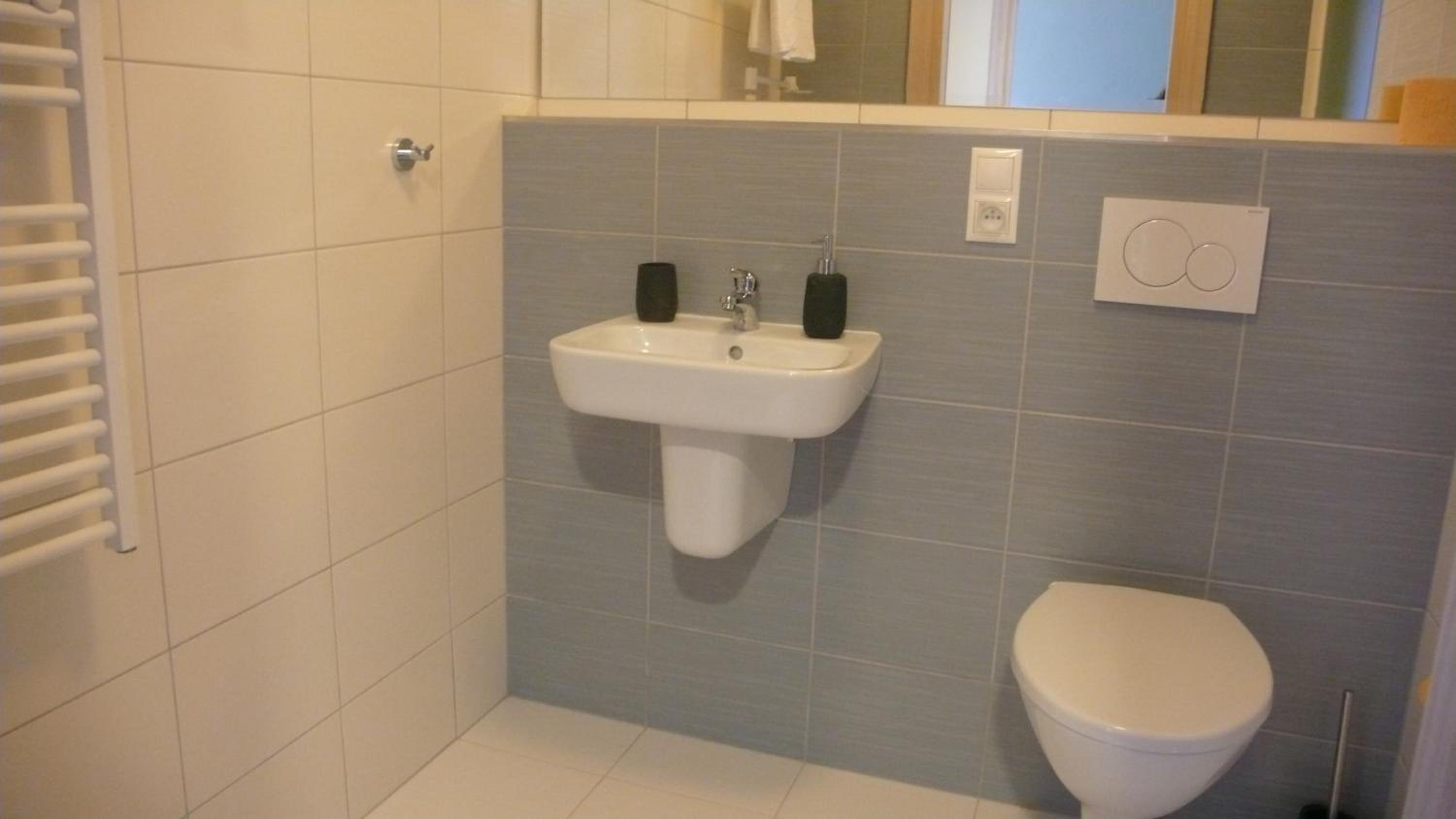 Two-Bedroom Family Suite - Photo 12